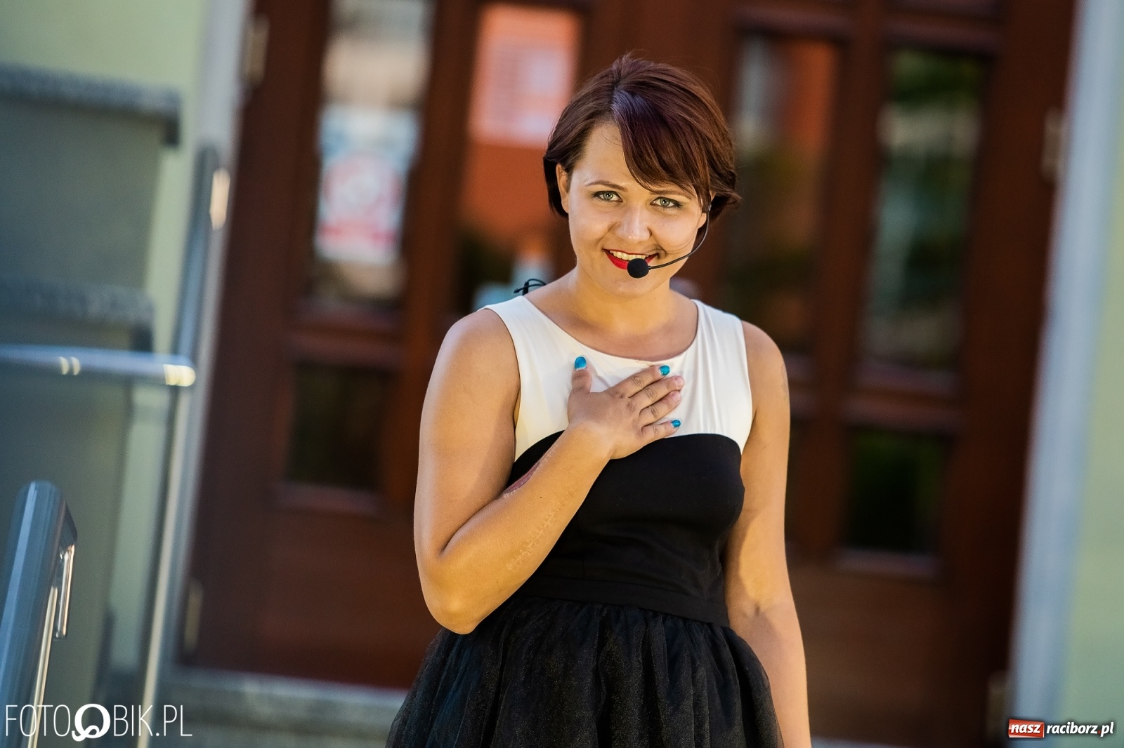 Zdjęcie w galerii na portalu naszraciborz.pl: Teatralny miks skeczy o kobietach [FOTO i WIDEO] wiadomości z regionu