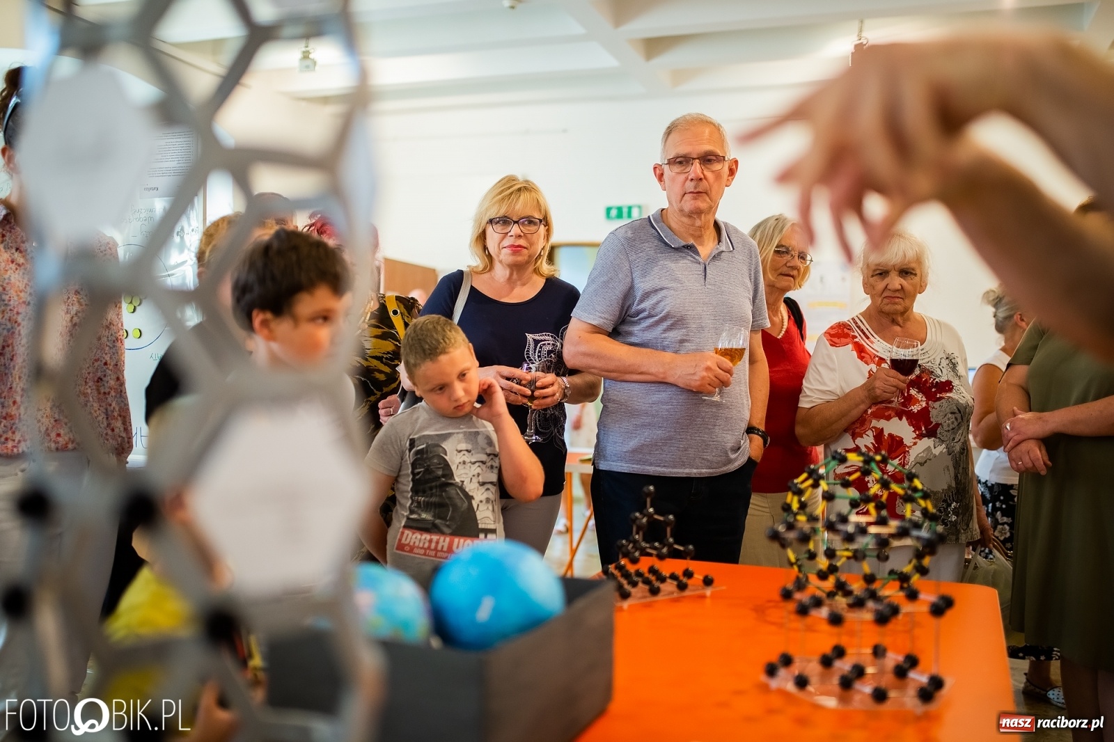 Zdjęcie w galerii na portalu naszraciborz.pl: Z Krakowa do Raciborza. Nanoświat w starym kościele dominikanek wiadomości z regionu