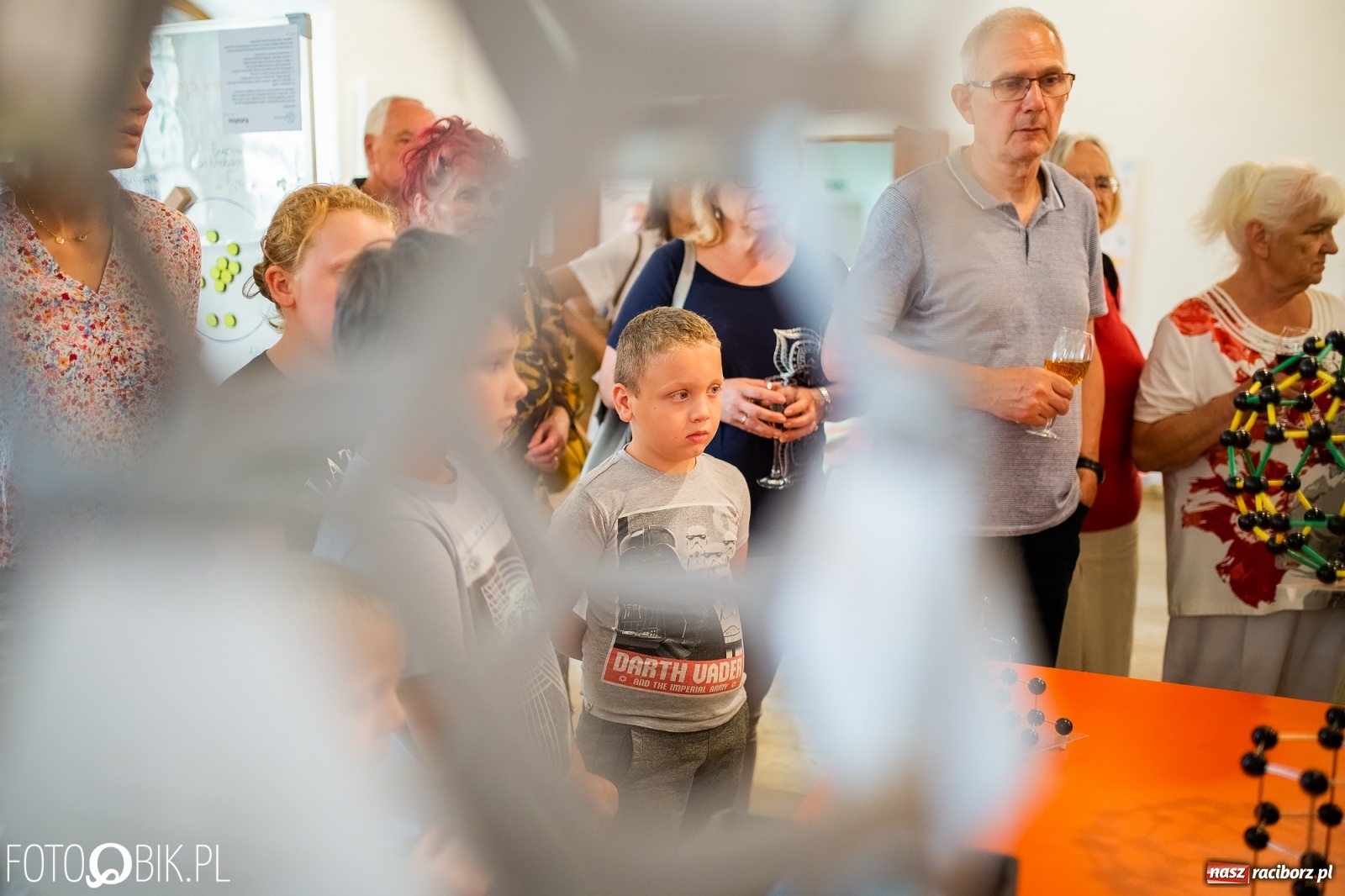 Zdjęcie w galerii na portalu naszraciborz.pl: Z Krakowa do Raciborza. Nanoświat w starym kościele dominikanek wiadomości z regionu