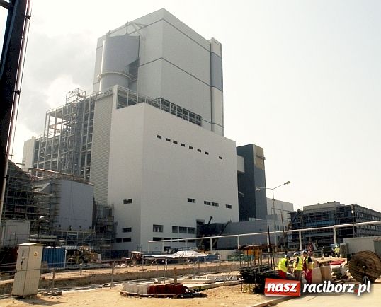 Zdjęcie w galerii na portalu naszraciborz.pl: Blok gigant prawie na finiszu wiadomości z regionu