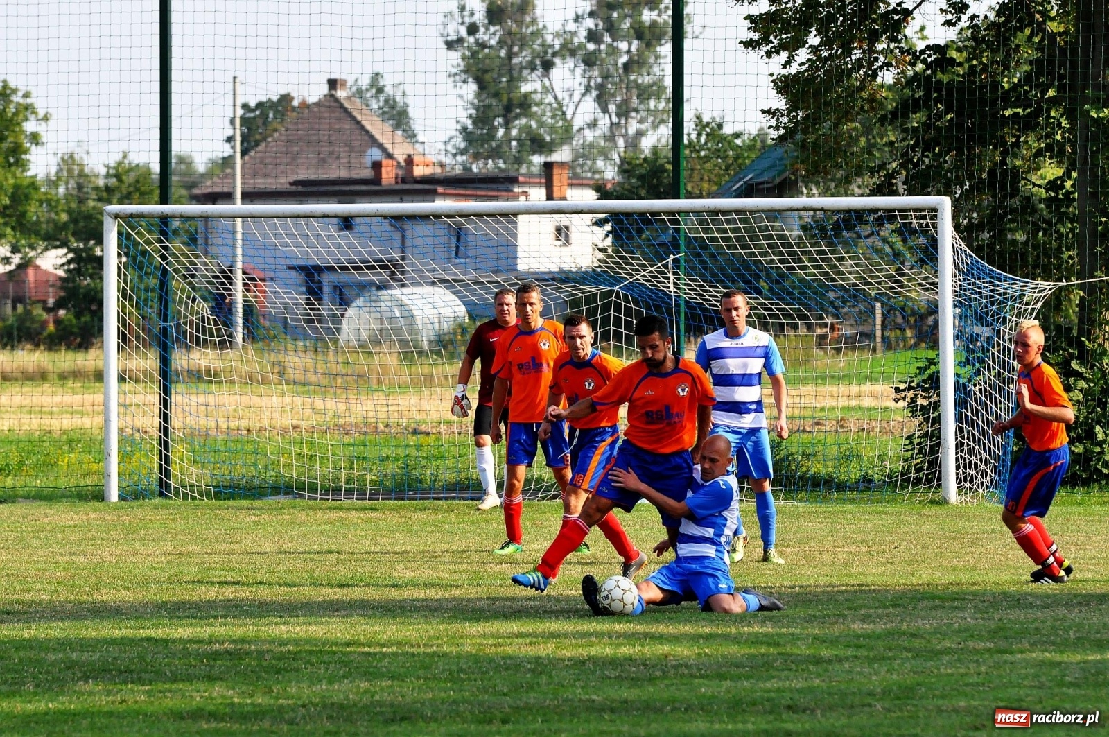 Zdjęcie w galerii na portalu naszraciborz.pl: Zawada Książęca o krok od remisu w Grzegorzowicach [FOTO i WIDEO] wiadomości z regionu