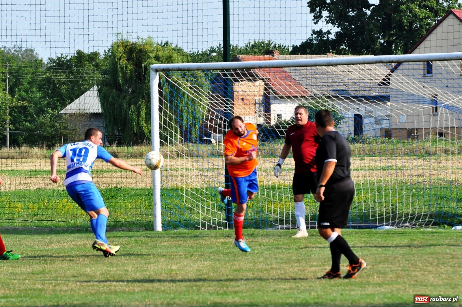 Zdjęcie w galerii na portalu naszraciborz.pl: Zawada Książęca o krok od remisu w Grzegorzowicach [FOTO i WIDEO] wiadomości z regionu