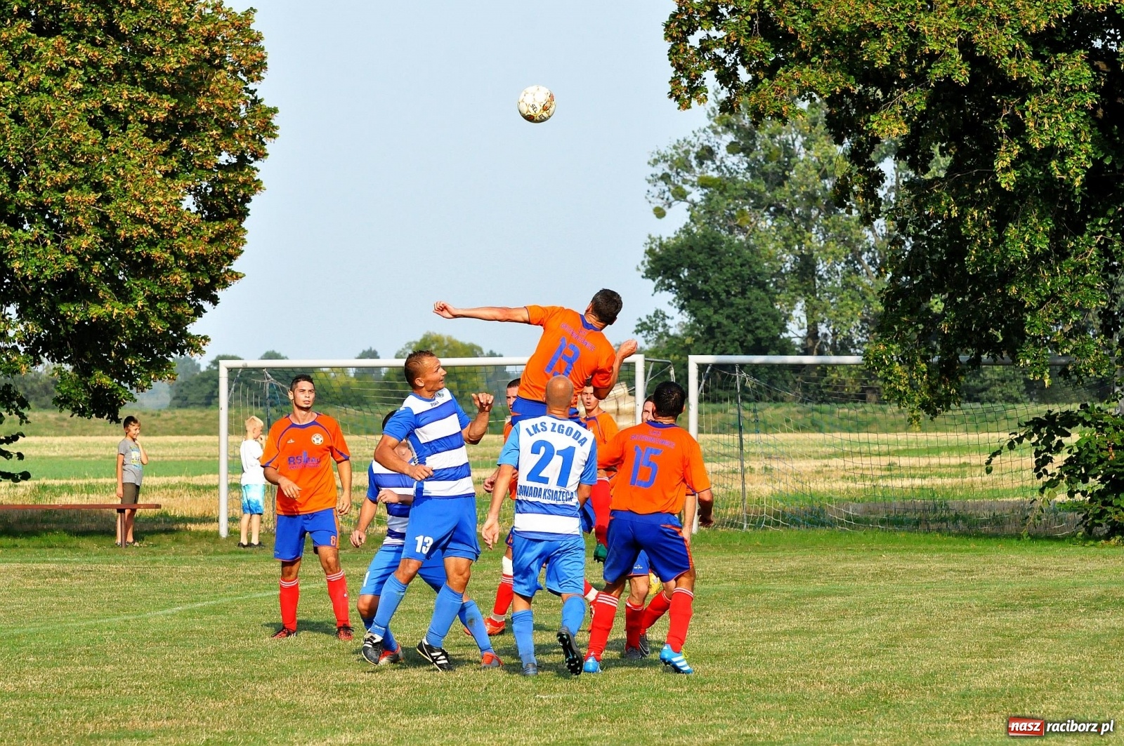 Zdjęcie w galerii na portalu naszraciborz.pl: Zawada Książęca o krok od remisu w Grzegorzowicach [FOTO i WIDEO] wiadomości z regionu