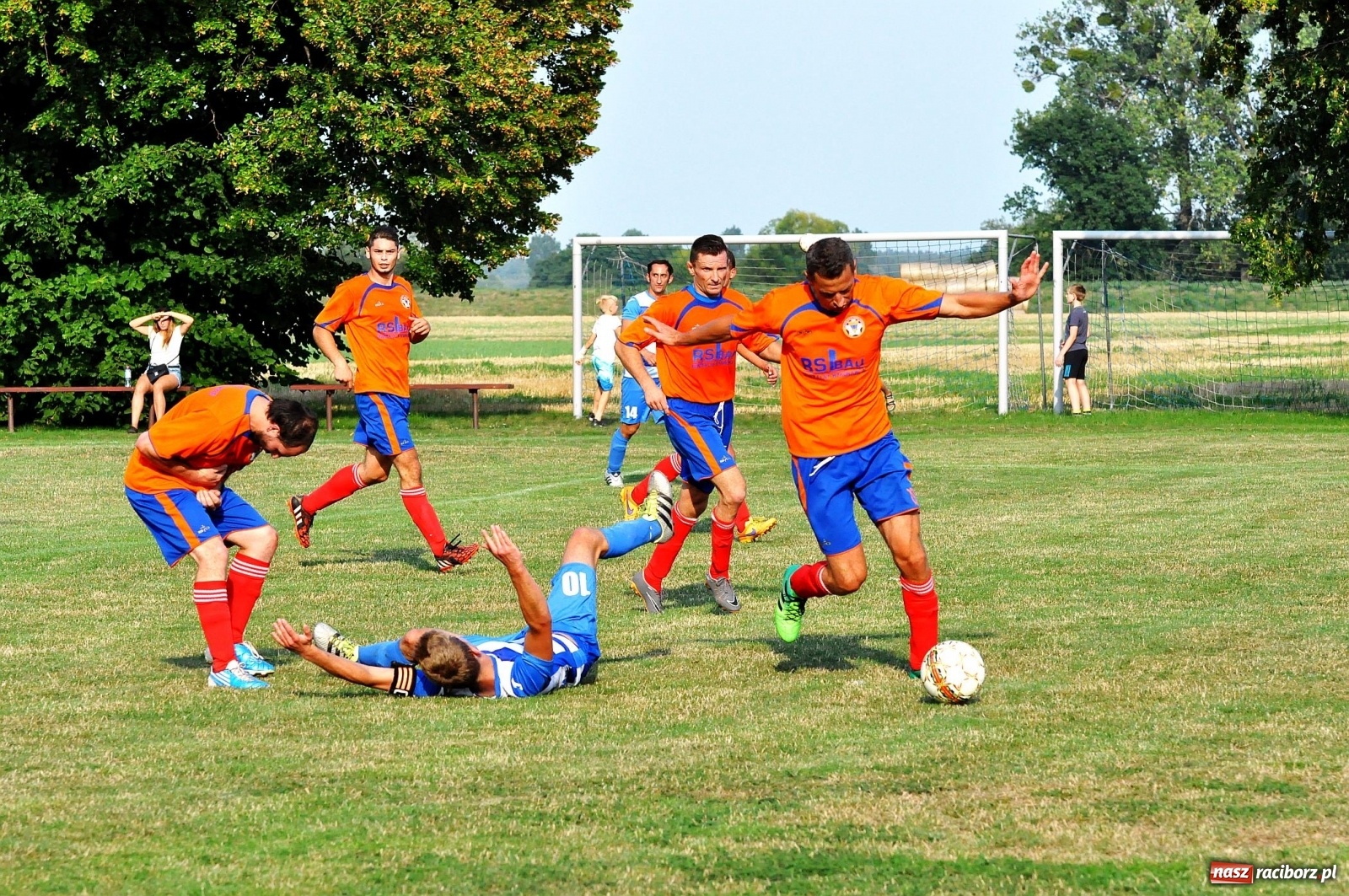 Zdjęcie w galerii na portalu naszraciborz.pl: Zawada Książęca o krok od remisu w Grzegorzowicach [FOTO i WIDEO] wiadomości z regionu