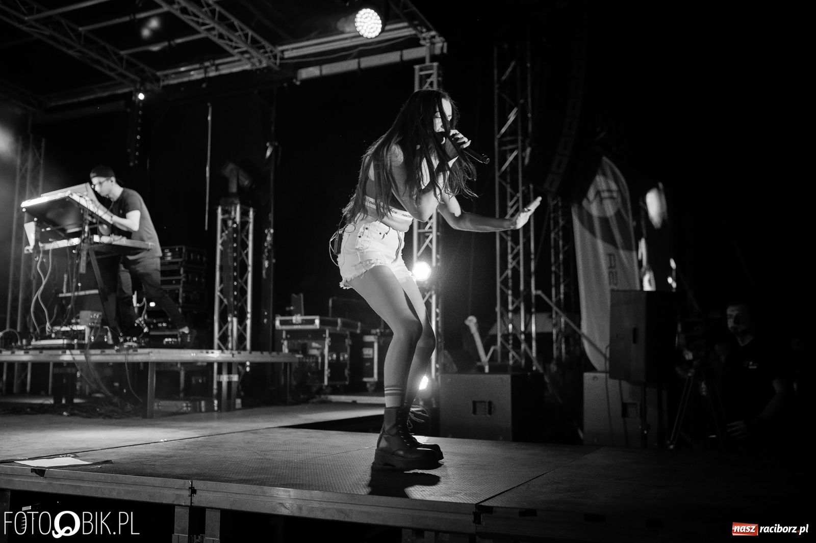 Zdjęcie w galerii na portalu naszraciborz.pl: Lanberry gwiazdą wieczoru Dni Kuźni Raciborskiej [FOTO i WIDEO] wiadomości z regionu