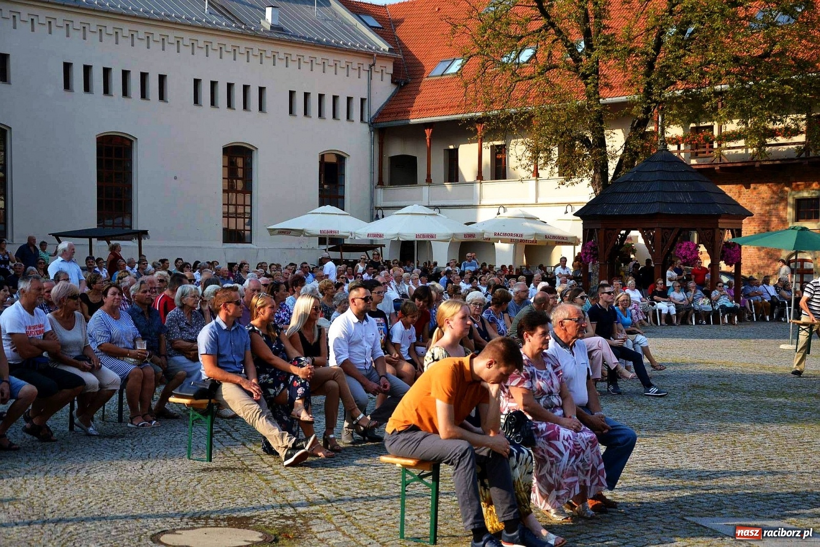 Zdjęcie w galerii na portalu naszraciborz.pl: Trzej Tenorzy czarowali muzyką na zamku [FOTO i WIDEO] wiadomości z regionu