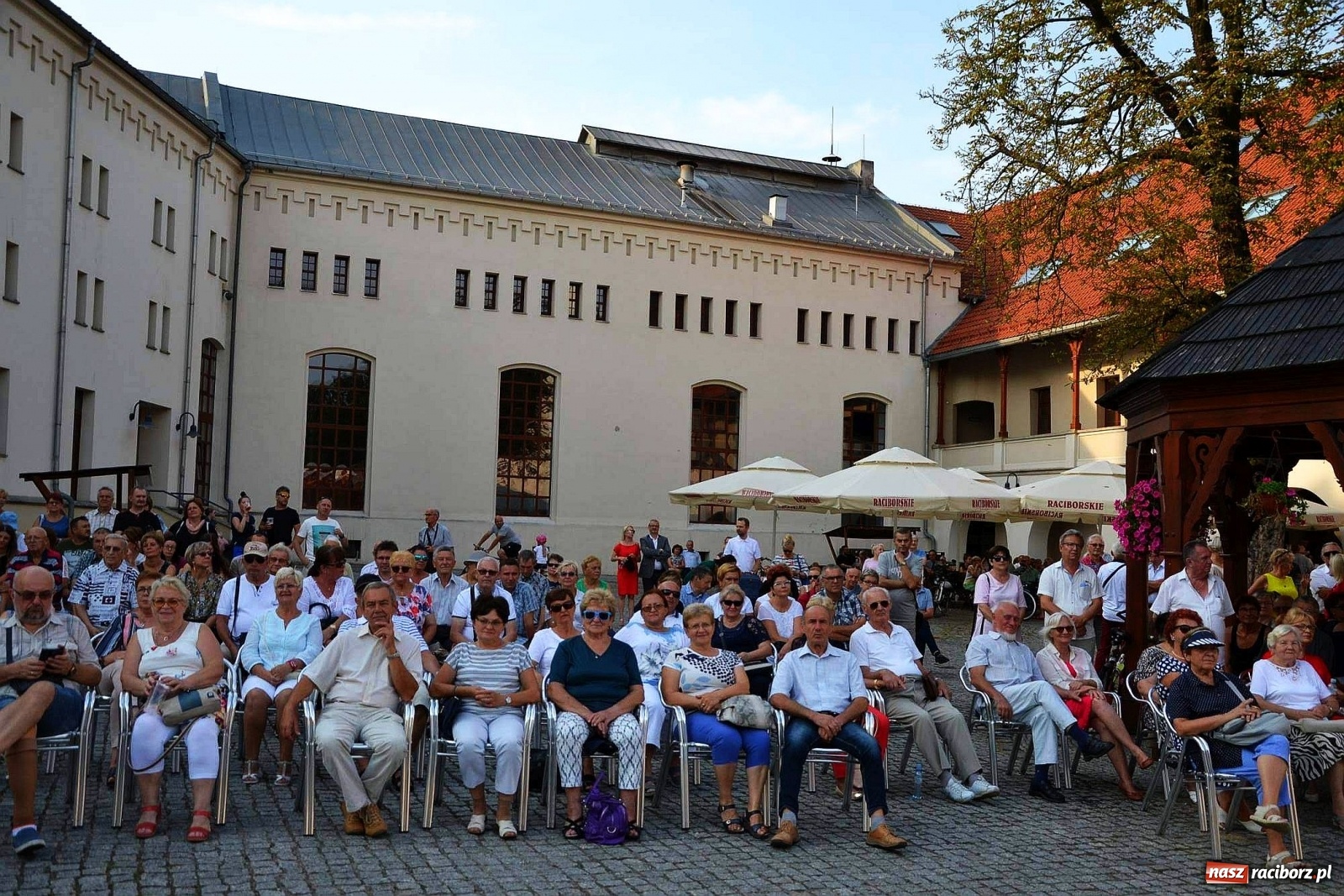 Zdjęcie w galerii na portalu naszraciborz.pl: Trzej Tenorzy czarowali muzyką na zamku [FOTO i WIDEO] wiadomości z regionu