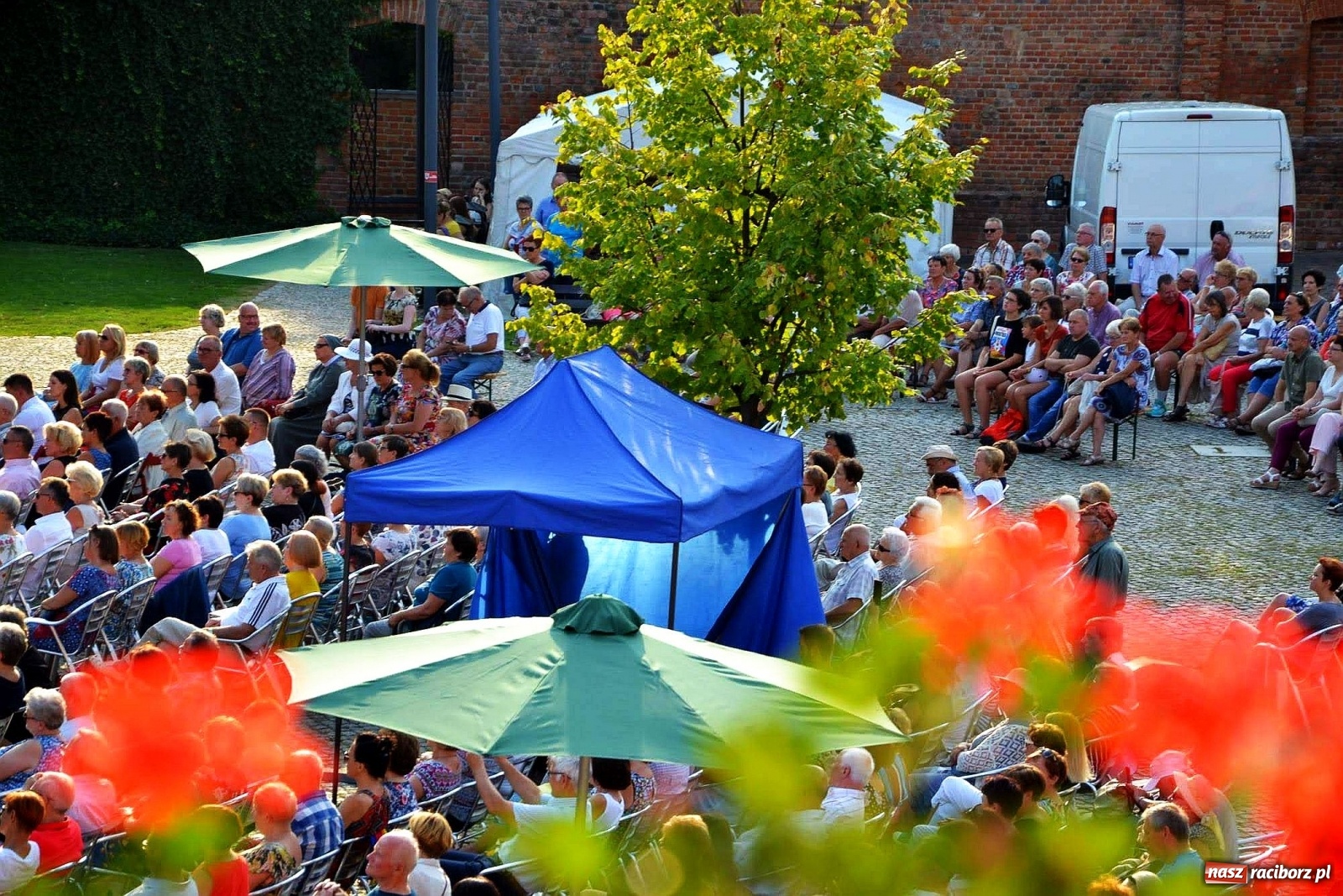 Zdjęcie w galerii na portalu naszraciborz.pl: Trzej Tenorzy czarowali muzyką na zamku [FOTO i WIDEO] wiadomości z regionu