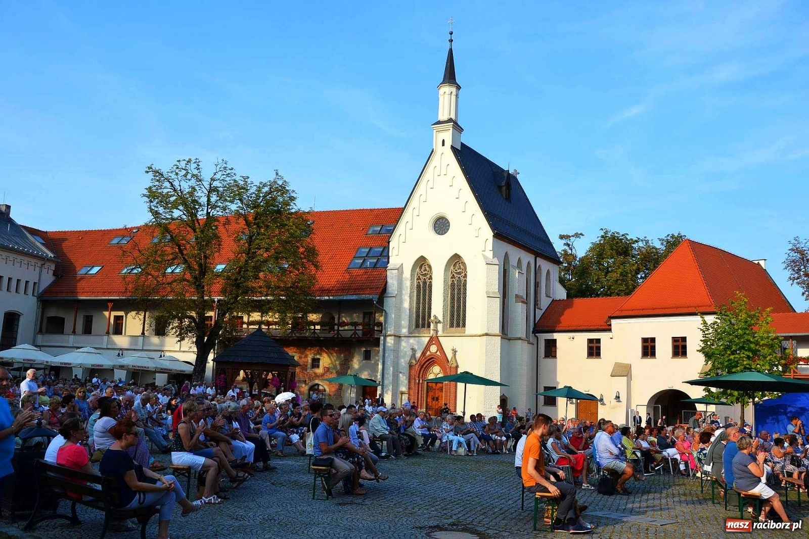 Zdjęcie w galerii na portalu naszraciborz.pl: Trzej Tenorzy czarowali muzyką na zamku [FOTO i WIDEO] wiadomości z regionu