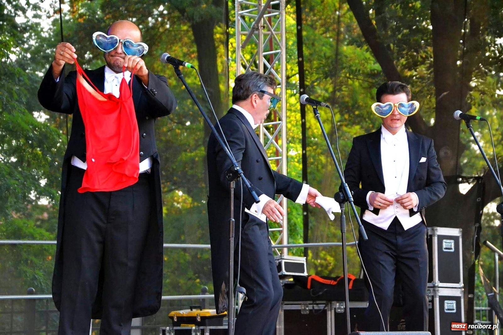 Zdjęcie w galerii na portalu naszraciborz.pl: Trzej Tenorzy czarowali muzyką na zamku [FOTO i WIDEO] wiadomości z regionu