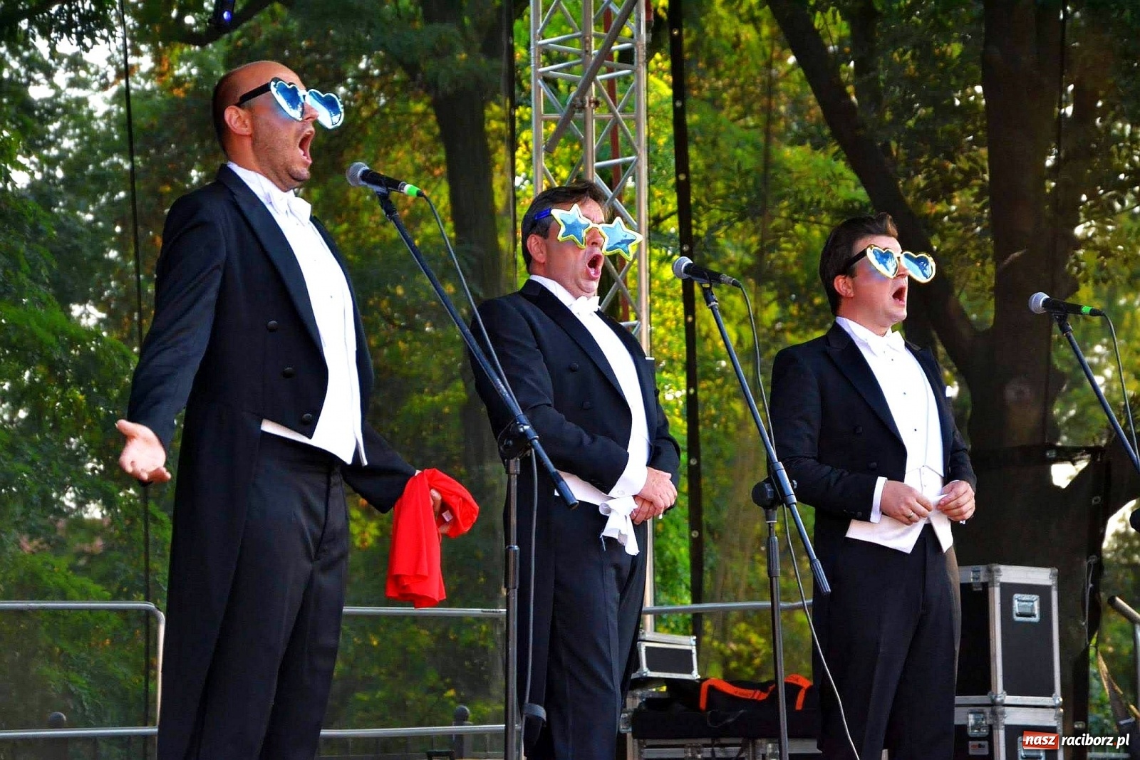 Zdjęcie w galerii na portalu naszraciborz.pl: Trzej Tenorzy czarowali muzyką na zamku [FOTO i WIDEO] wiadomości z regionu