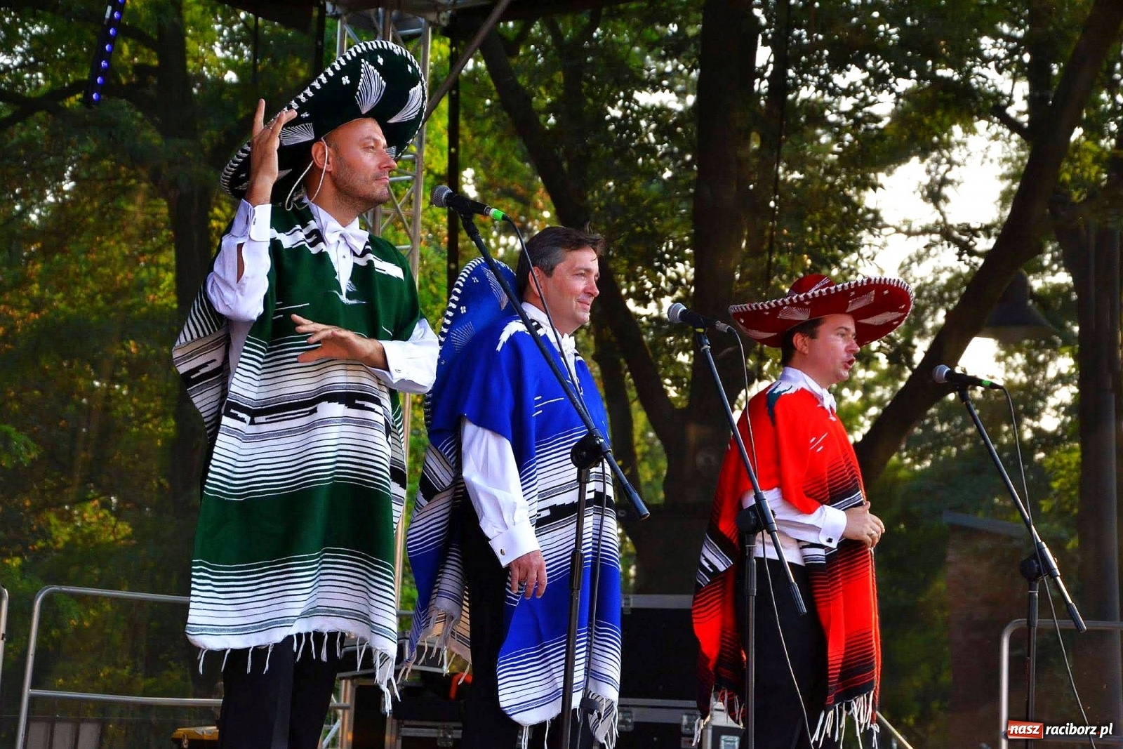 Zdjęcie w galerii na portalu naszraciborz.pl: Trzej Tenorzy czarowali muzyką na zamku [FOTO i WIDEO] wiadomości z regionu