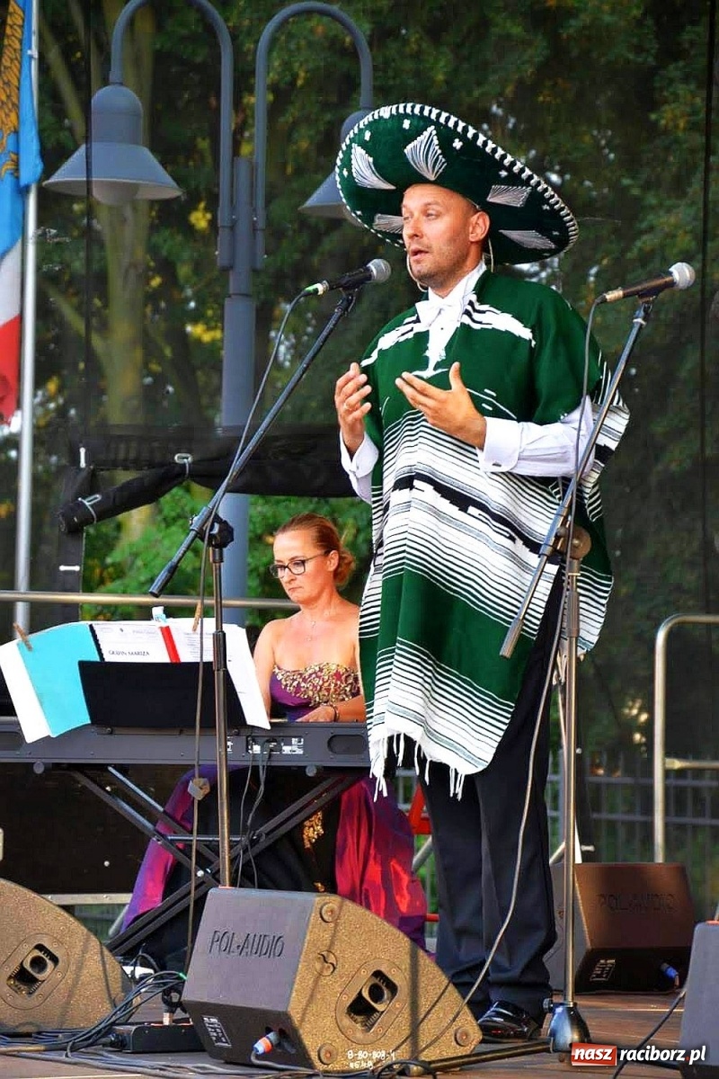 Zdjęcie w galerii na portalu naszraciborz.pl: Trzej Tenorzy czarowali muzyką na zamku [FOTO i WIDEO] wiadomości z regionu