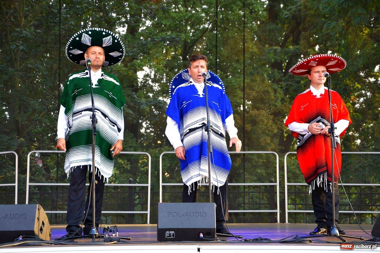 Zdjęcie w galerii na portalu naszraciborz.pl: Trzej Tenorzy czarowali muzyką na zamku [FOTO i WIDEO] wiadomości z regionu