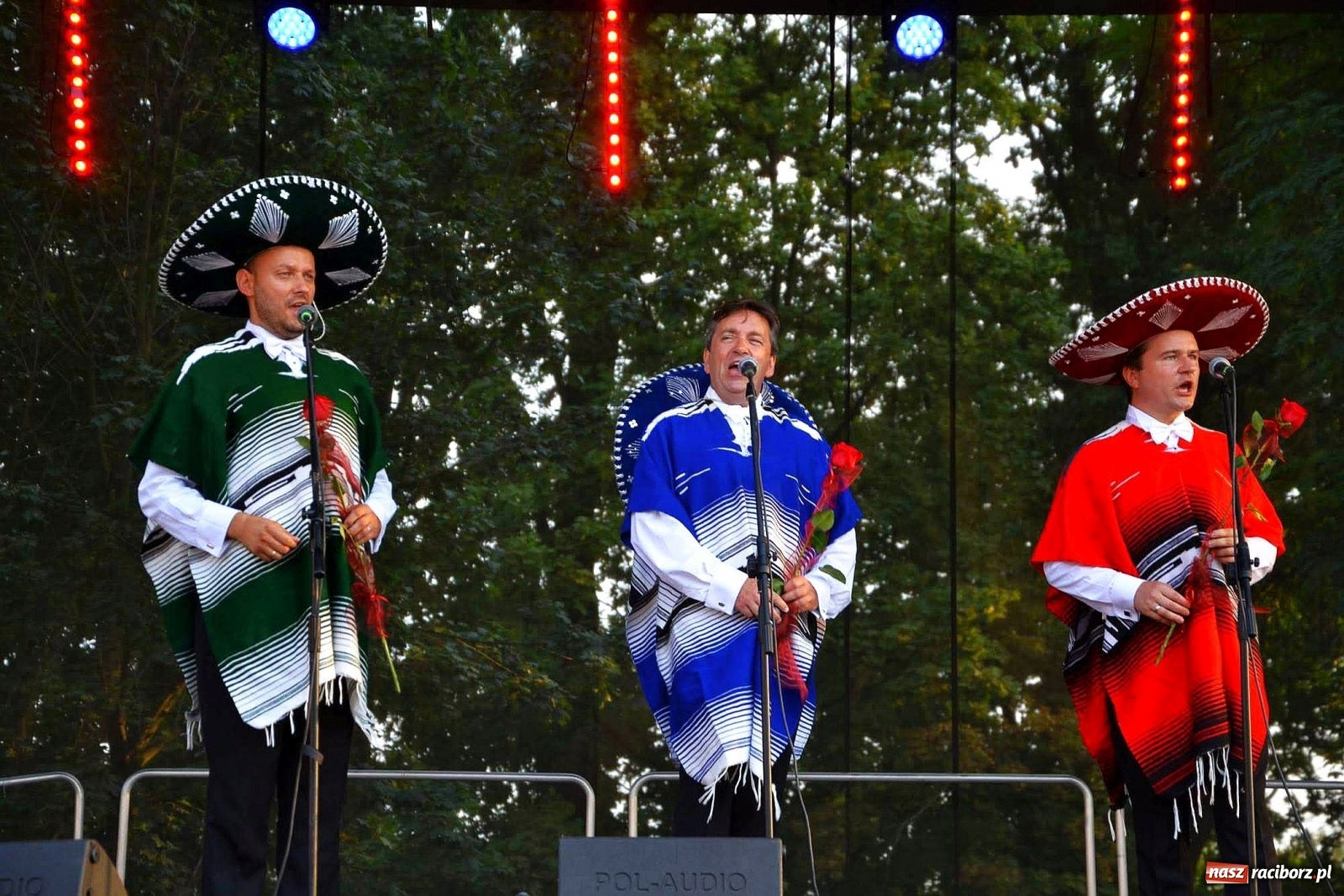 Zdjęcie w galerii na portalu naszraciborz.pl: Trzej Tenorzy czarowali muzyką na zamku [FOTO i WIDEO] wiadomości z regionu