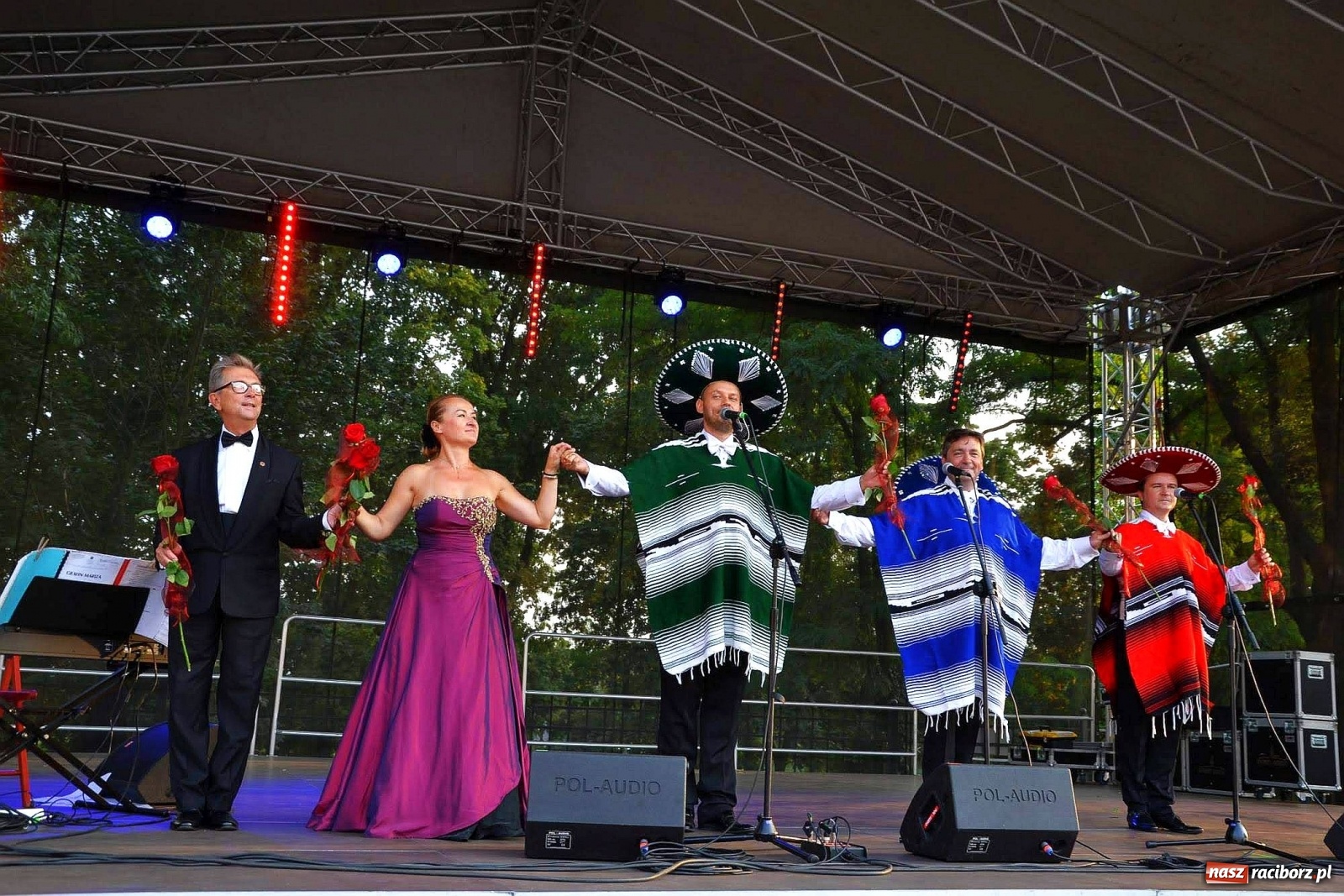 Zdjęcie w galerii na portalu naszraciborz.pl: Trzej Tenorzy czarowali muzyką na zamku [FOTO i WIDEO] wiadomości z regionu