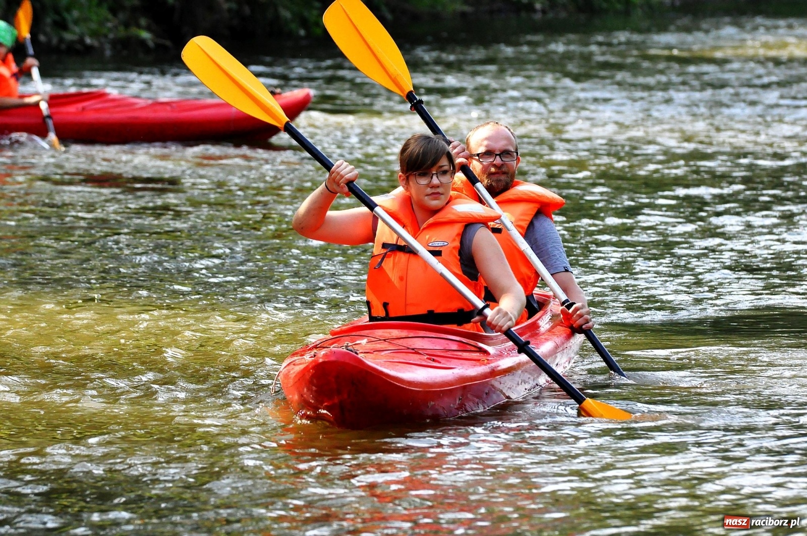 Zdjęcie w galerii na portalu naszraciborz.pl: Raciborskie sprzątanie Odry. W korycie znaleziono pocisk [FOTO i WIDEO]  wiadomości z regionu