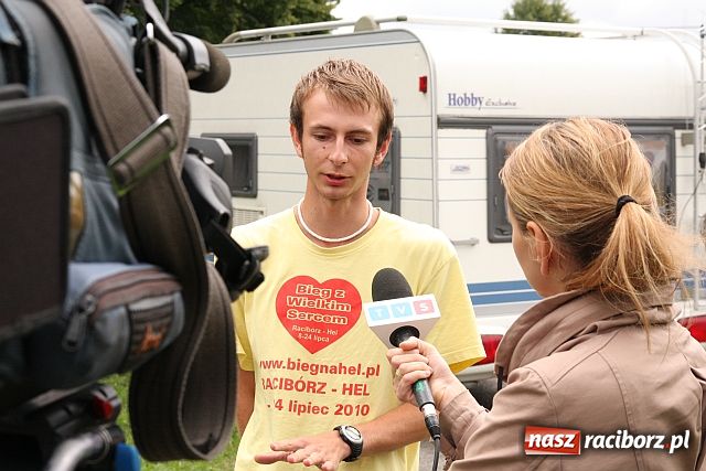 Zdjęcie w galerii na portalu naszraciborz.pl: Raciborzanie dobiegli na Hel wiadomości z regionu