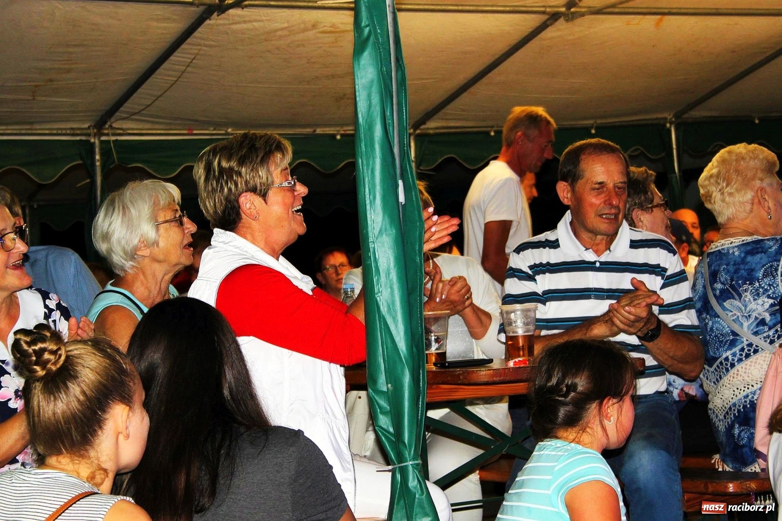 Zdjęcie w galerii na portalu naszraciborz.pl: Jo ta gęba skądś znom. Dożynki w Wojnowcach  wiadomości z regionu