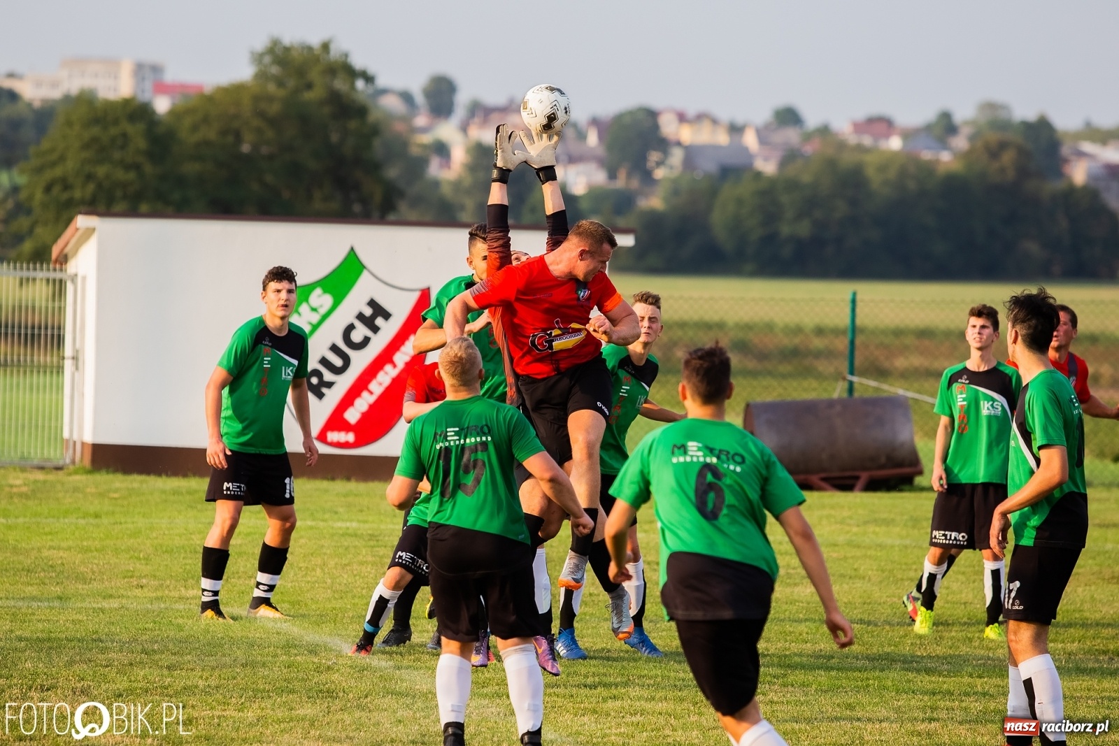 Zdjęcie w galerii na portalu naszraciborz.pl: C klasa. Udana inauguracja bolesławskiego Ruchu [FOTO] wiadomości z regionu