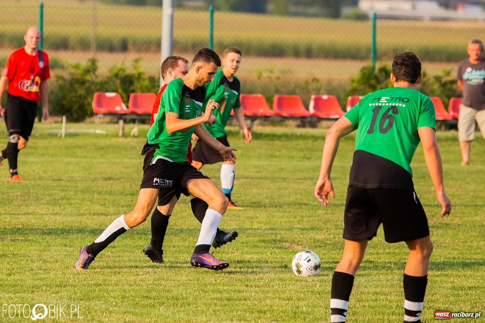 Zdjęcie w galerii na portalu naszraciborz.pl: C klasa. Udana inauguracja bolesławskiego Ruchu [FOTO] wiadomości z regionu