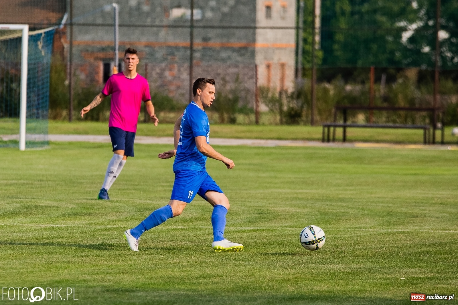 Zdjęcie w galerii na portalu naszraciborz.pl: Zawsze opłaca się grać do końca. Krzyżanowice zdobyły świerklańską Fortecę [FOTO] wiadomości z regionu