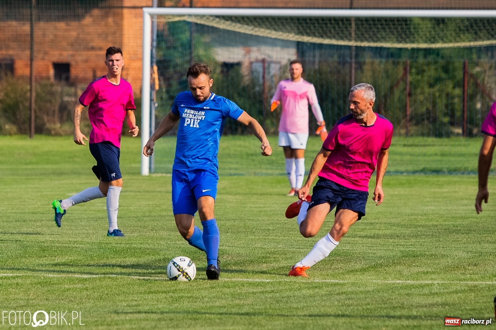 Zdjęcie w galerii na portalu naszraciborz.pl: Zawsze opłaca się grać do końca. Krzyżanowice zdobyły świerklańską Fortecę [FOTO] wiadomości z regionu