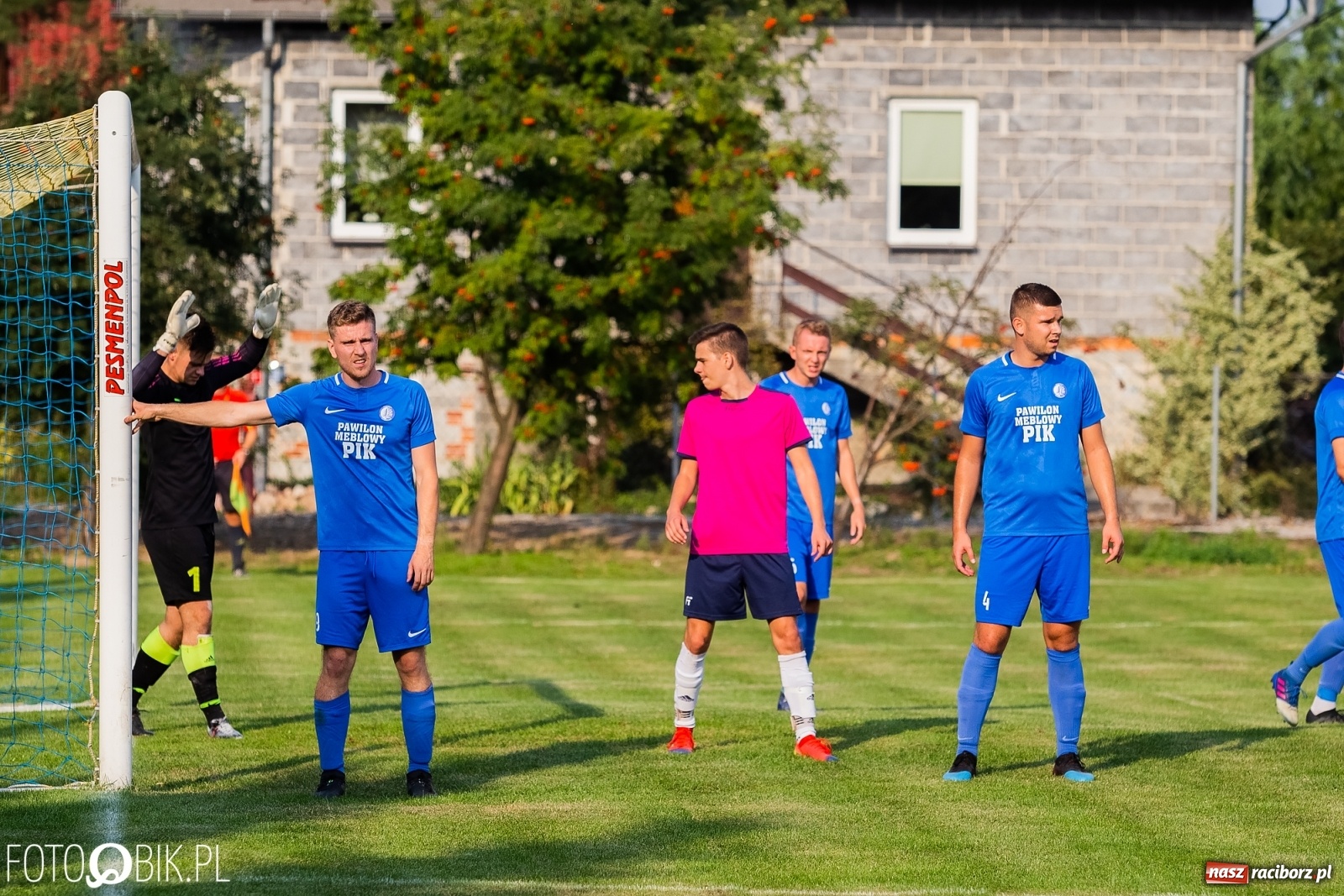 Zdjęcie w galerii na portalu naszraciborz.pl: Zawsze opłaca się grać do końca. Krzyżanowice zdobyły świerklańską Fortecę [FOTO] wiadomości z regionu