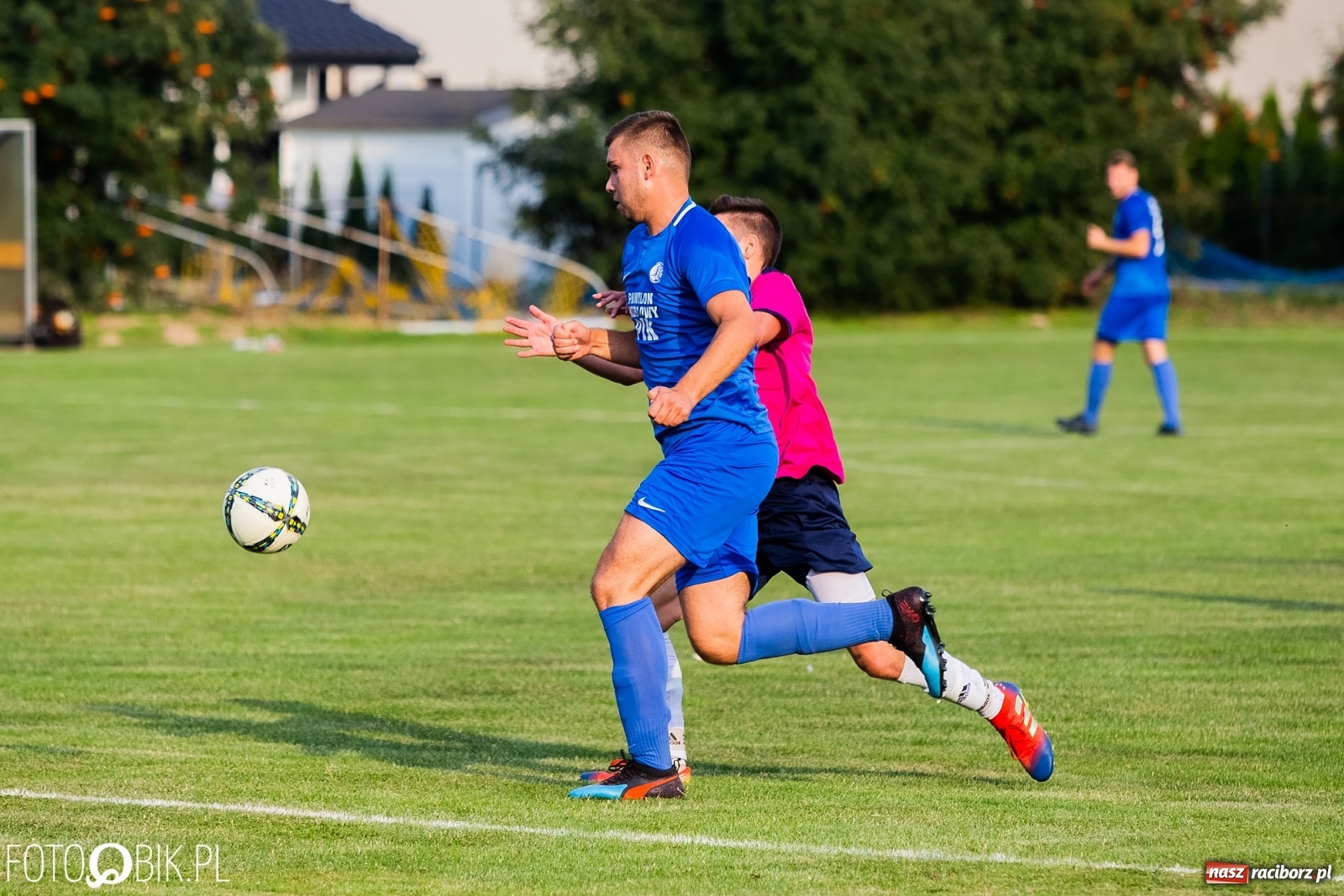 Zdjęcie w galerii na portalu naszraciborz.pl: Zawsze opłaca się grać do końca. Krzyżanowice zdobyły świerklańską Fortecę [FOTO] wiadomości z regionu