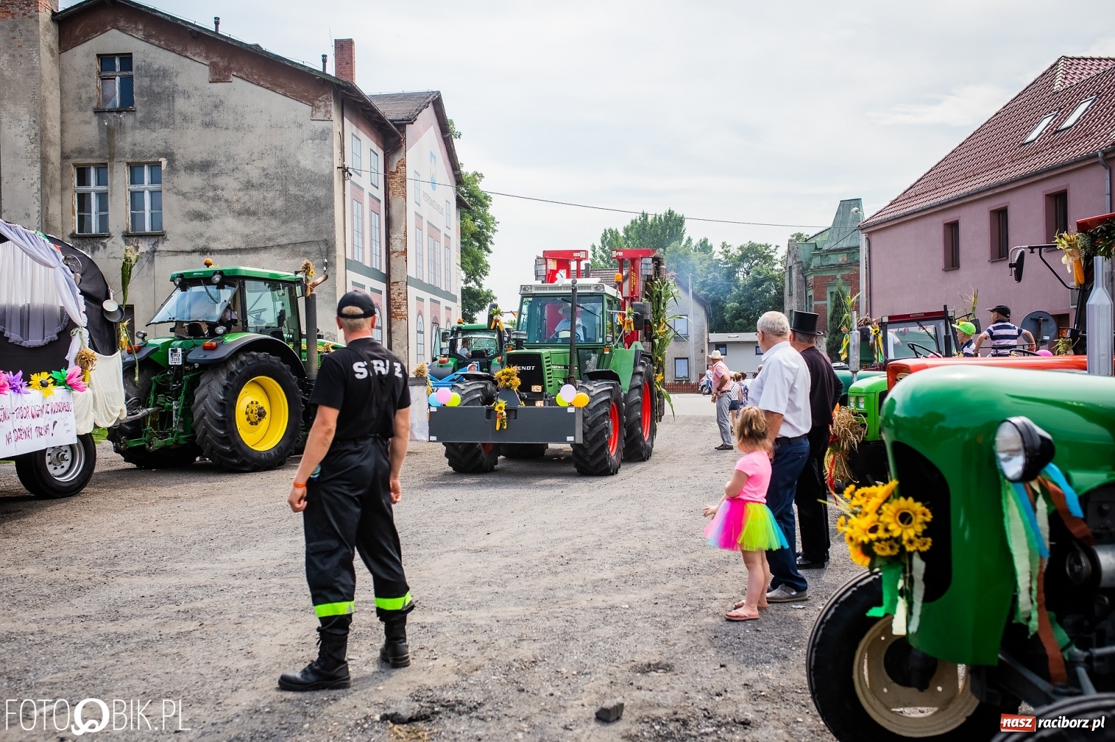 Zdjęcie w galerii na portalu naszraciborz.pl: Dożynki w Pietrowicach z lotu ptaka [WIDEO]  wiadomości z regionu