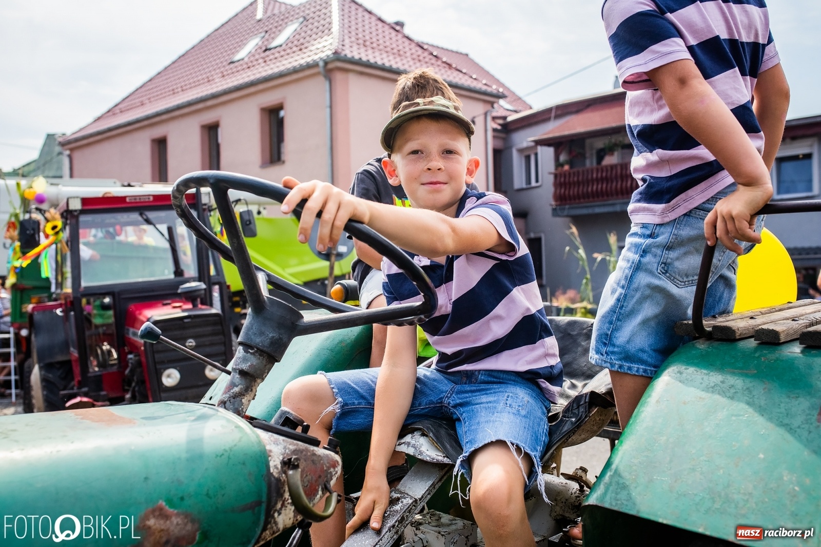 Zdjęcie w galerii na portalu naszraciborz.pl: Dożynki w Pietrowicach z lotu ptaka [WIDEO]  wiadomości z regionu