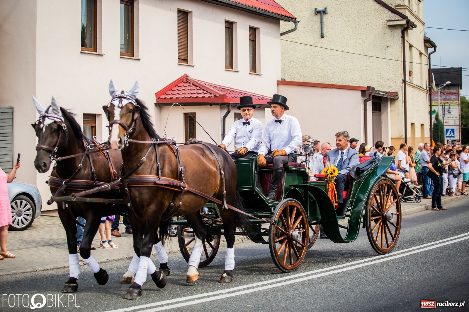 Zdjęcie w galerii na portalu naszraciborz.pl: Dożynki w Pietrowicach z lotu ptaka [WIDEO]  wiadomości z regionu