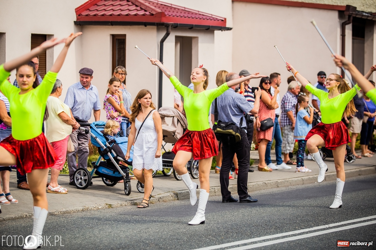 Zdjęcie w galerii na portalu naszraciborz.pl: Dożynki w Pietrowicach z lotu ptaka [WIDEO]  wiadomości z regionu