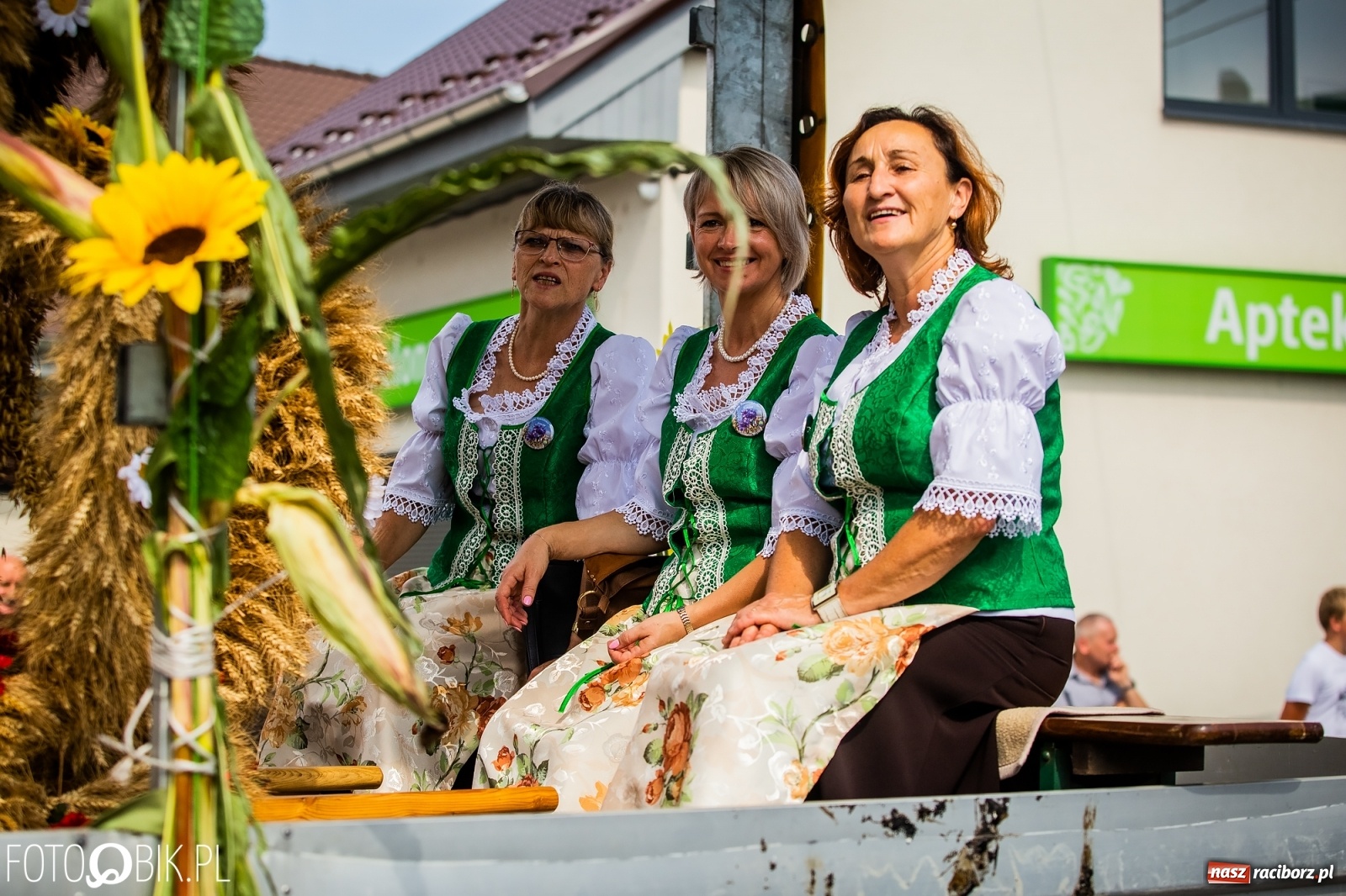 Zdjęcie w galerii na portalu naszraciborz.pl: Dożynki w Pietrowicach z lotu ptaka [WIDEO]  wiadomości z regionu