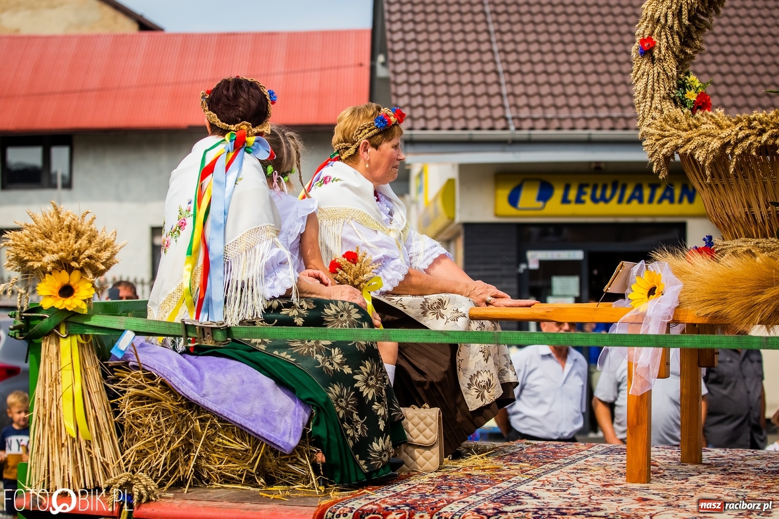 Zdjęcie w galerii na portalu naszraciborz.pl: Dożynki w Pietrowicach z lotu ptaka [WIDEO]  wiadomości z regionu