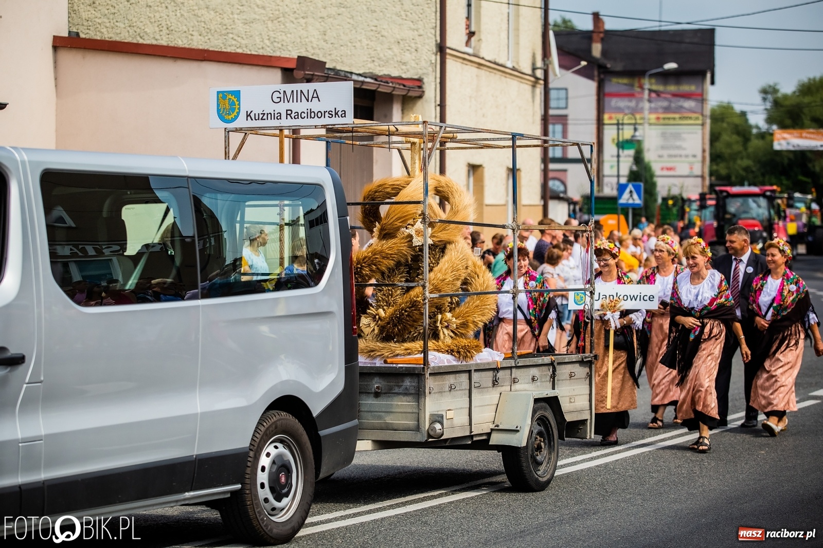 Zdjęcie w galerii na portalu naszraciborz.pl: Dożynki w Pietrowicach z lotu ptaka [WIDEO]  wiadomości z regionu