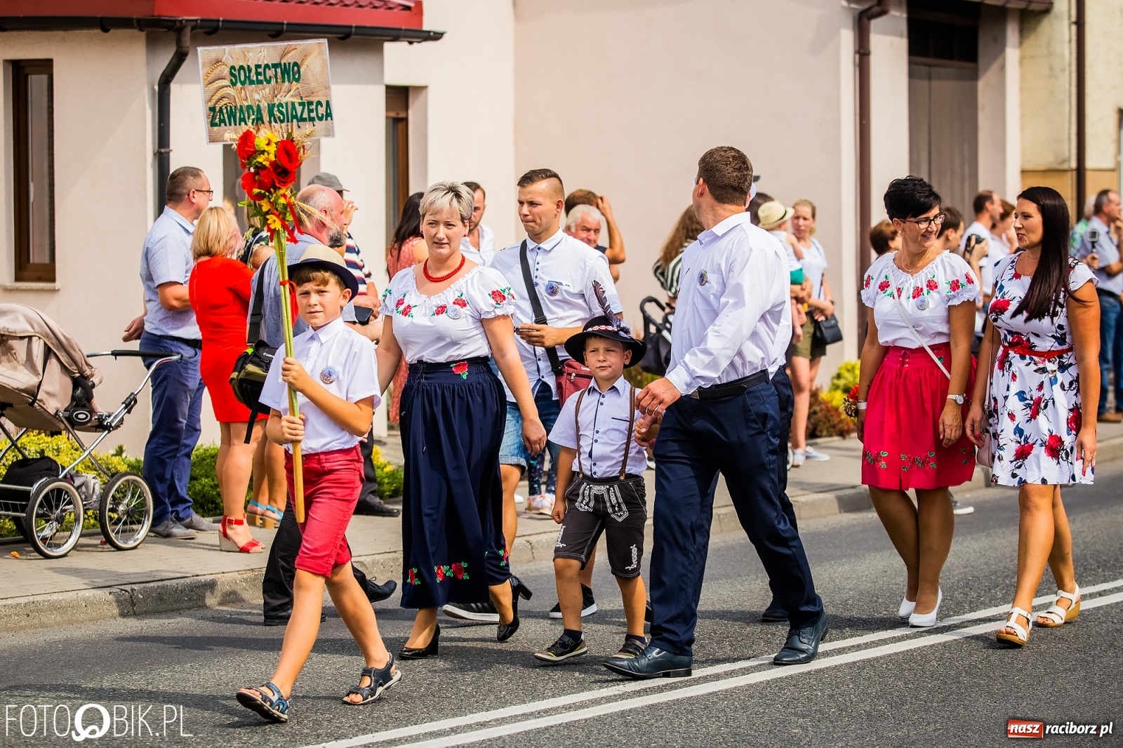 Zdjęcie w galerii na portalu naszraciborz.pl: Dożynki w Pietrowicach z lotu ptaka [WIDEO]  wiadomości z regionu