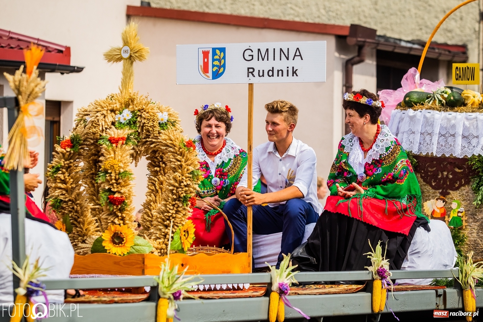 Zdjęcie w galerii na portalu naszraciborz.pl: Dożynki w Pietrowicach z lotu ptaka [WIDEO]  wiadomości z regionu