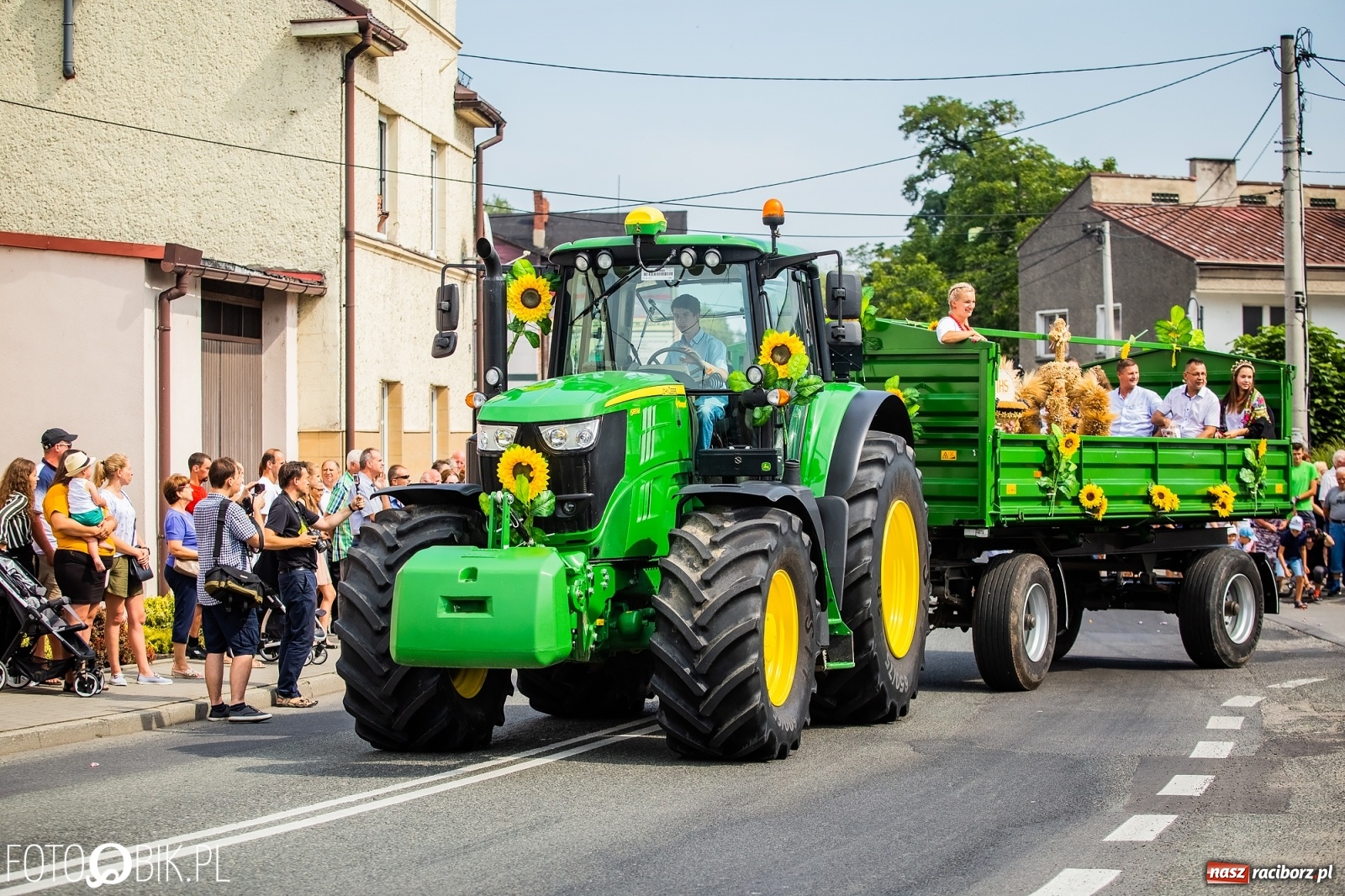 Zdjęcie w galerii na portalu naszraciborz.pl: Dożynki w Pietrowicach z lotu ptaka [WIDEO]  wiadomości z regionu