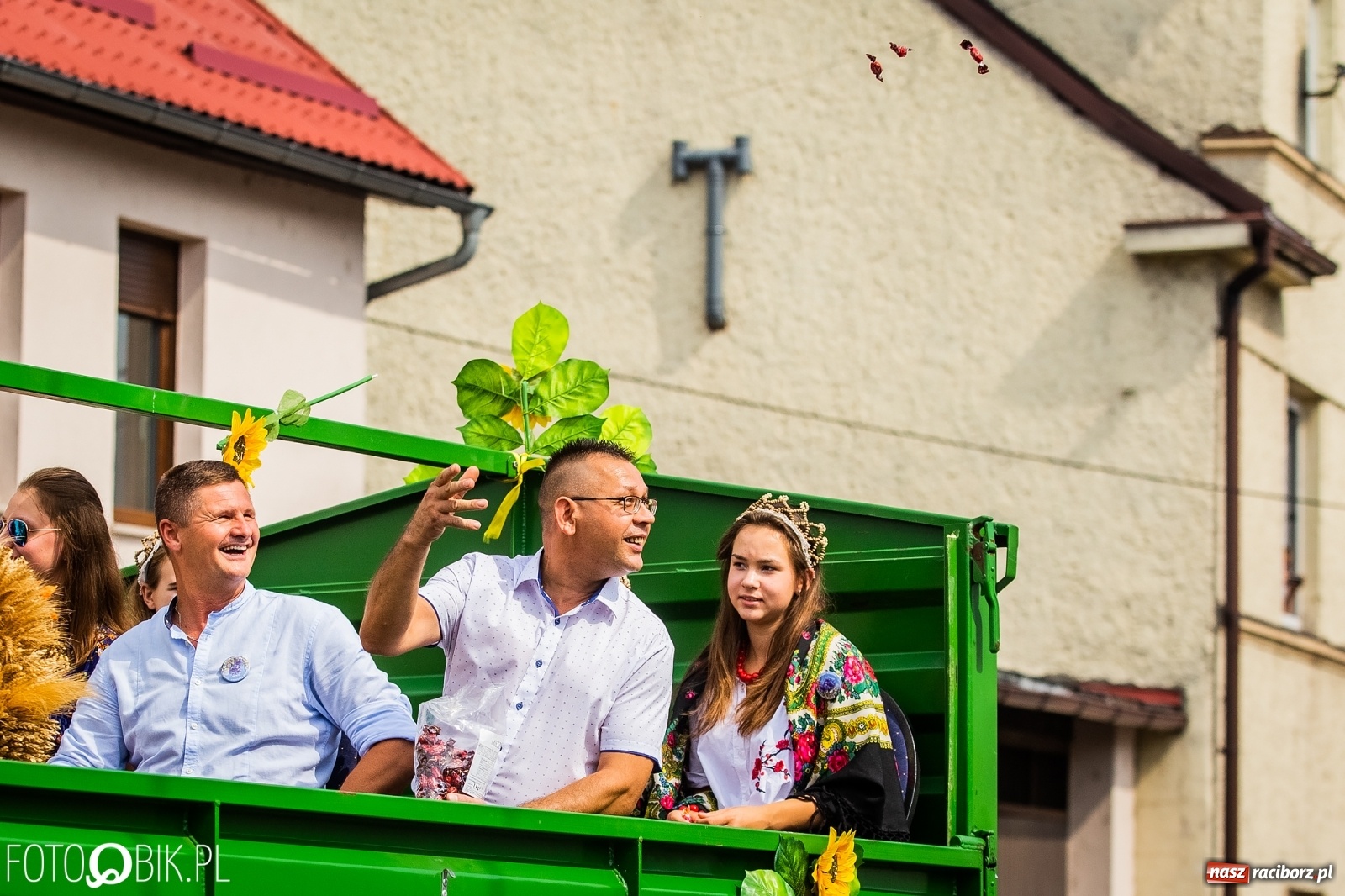 Zdjęcie w galerii na portalu naszraciborz.pl: Dożynki w Pietrowicach z lotu ptaka [WIDEO]  wiadomości z regionu