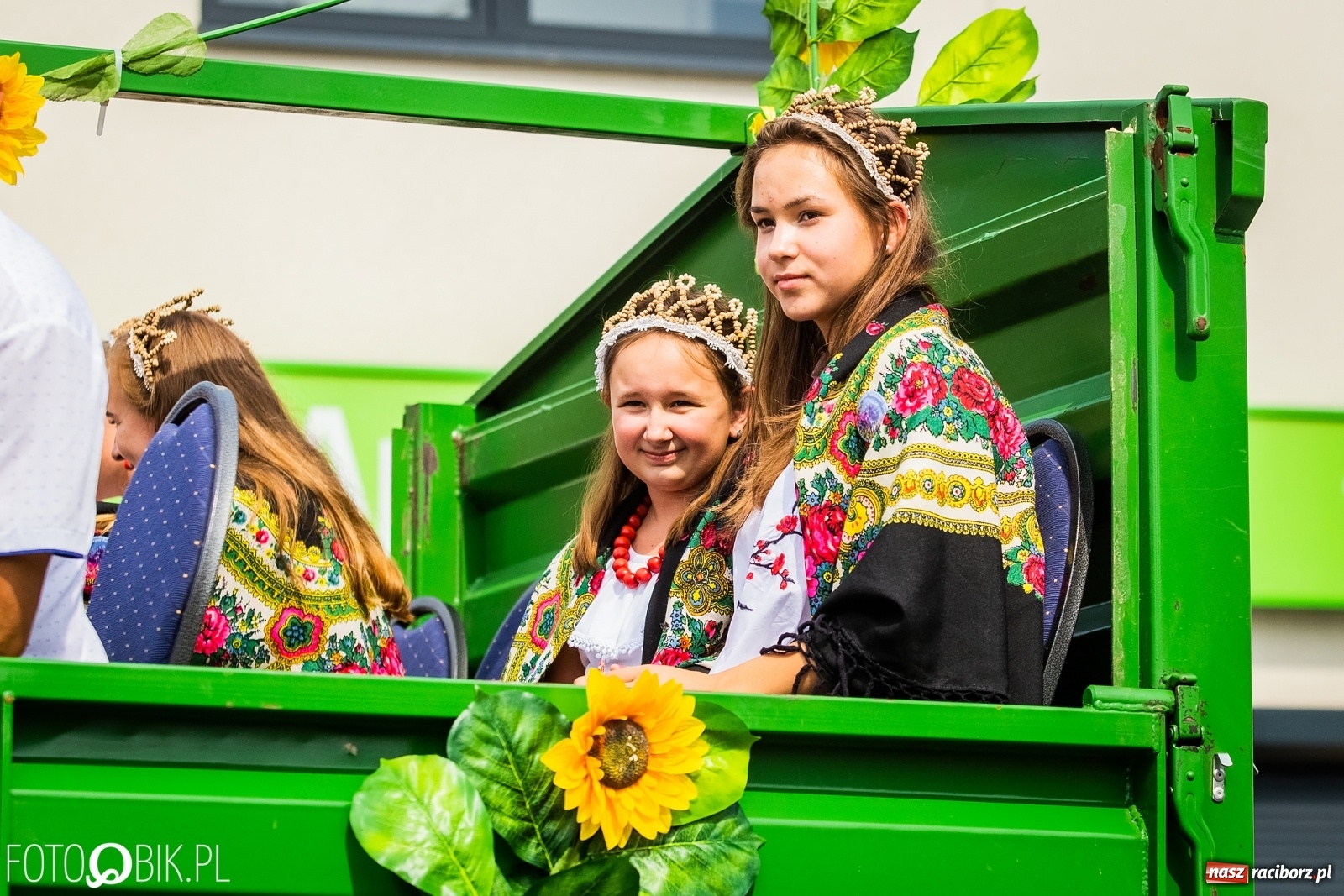 Zdjęcie w galerii na portalu naszraciborz.pl: Dożynki w Pietrowicach z lotu ptaka [WIDEO]  wiadomości z regionu