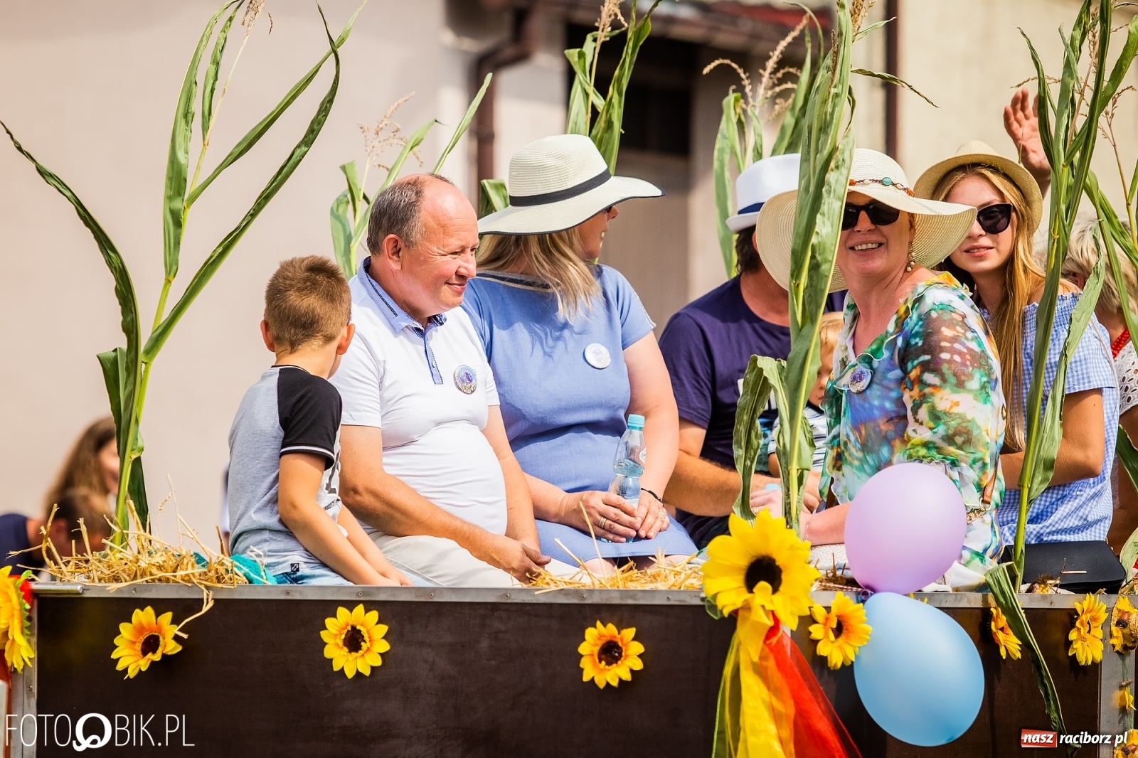 Zdjęcie w galerii na portalu naszraciborz.pl: Dożynki w Pietrowicach z lotu ptaka [WIDEO]  wiadomości z regionu