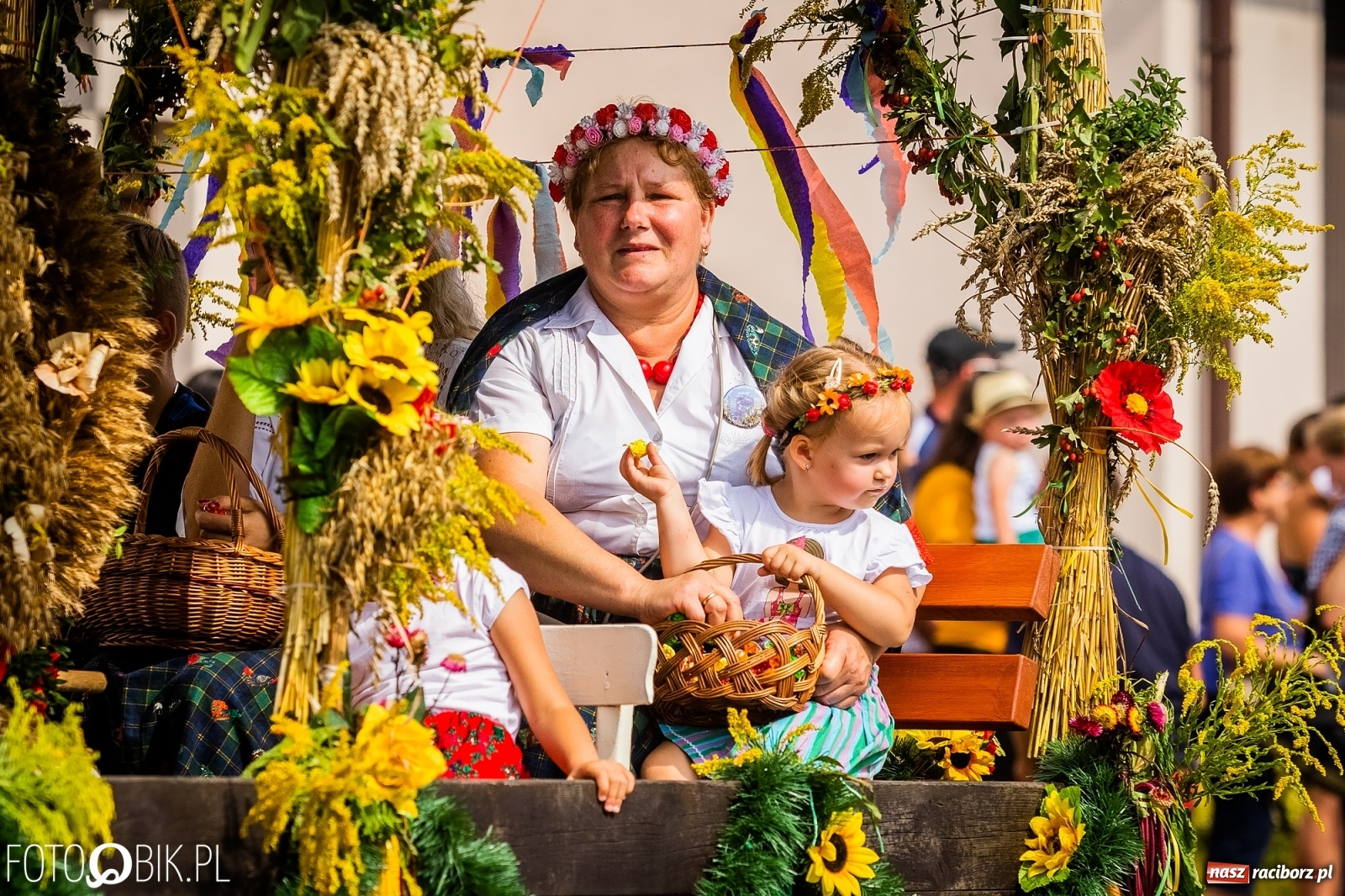 Zdjęcie w galerii na portalu naszraciborz.pl: Dożynki w Pietrowicach z lotu ptaka [WIDEO]  wiadomości z regionu