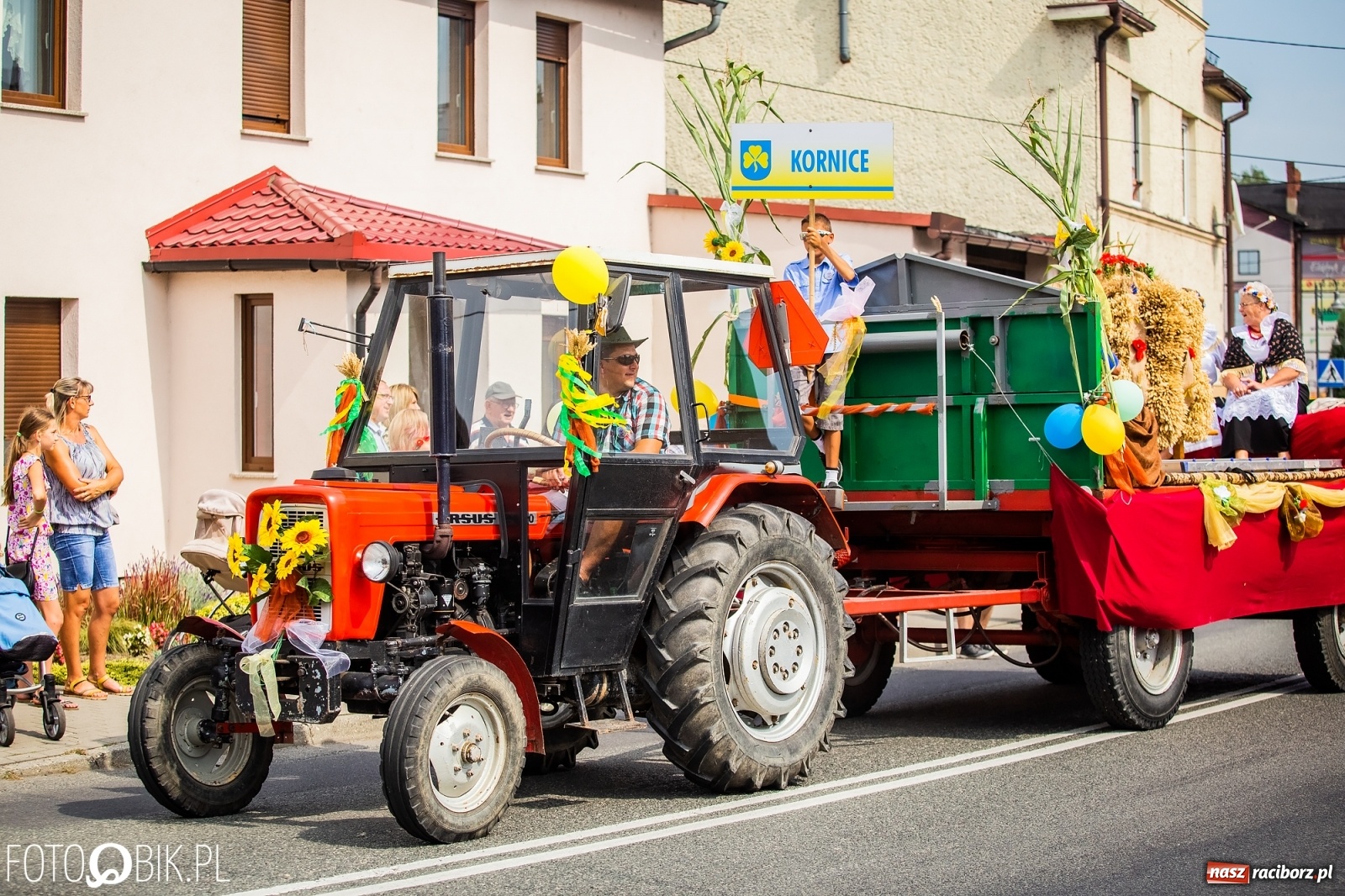 Zdjęcie w galerii na portalu naszraciborz.pl: Dożynki w Pietrowicach z lotu ptaka [WIDEO]  wiadomości z regionu