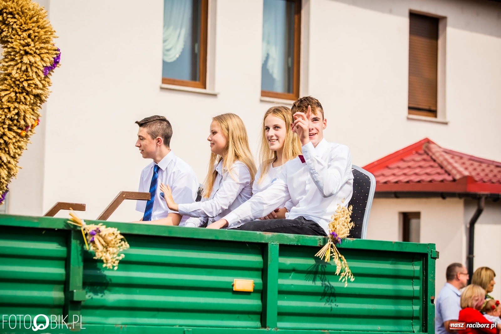 Zdjęcie w galerii na portalu naszraciborz.pl: Dożynki w Pietrowicach z lotu ptaka [WIDEO]  wiadomości z regionu