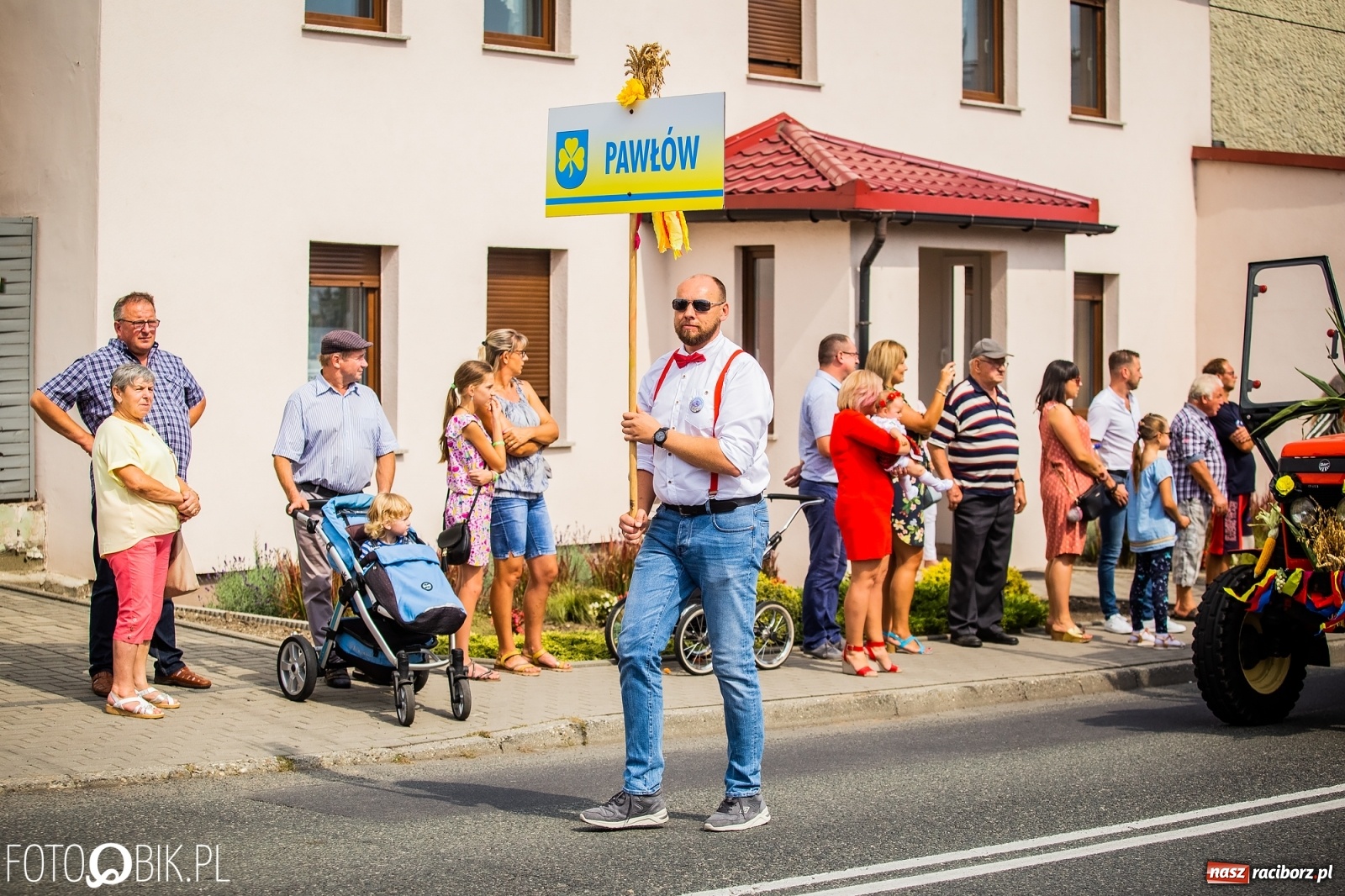 Zdjęcie w galerii na portalu naszraciborz.pl: Dożynki w Pietrowicach z lotu ptaka [WIDEO]  wiadomości z regionu