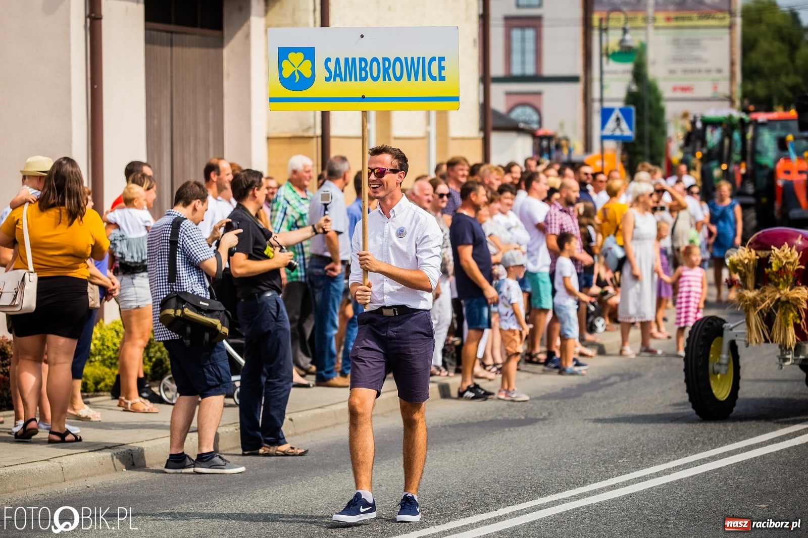 Zdjęcie w galerii na portalu naszraciborz.pl: Dożynki w Pietrowicach z lotu ptaka [WIDEO]  wiadomości z regionu