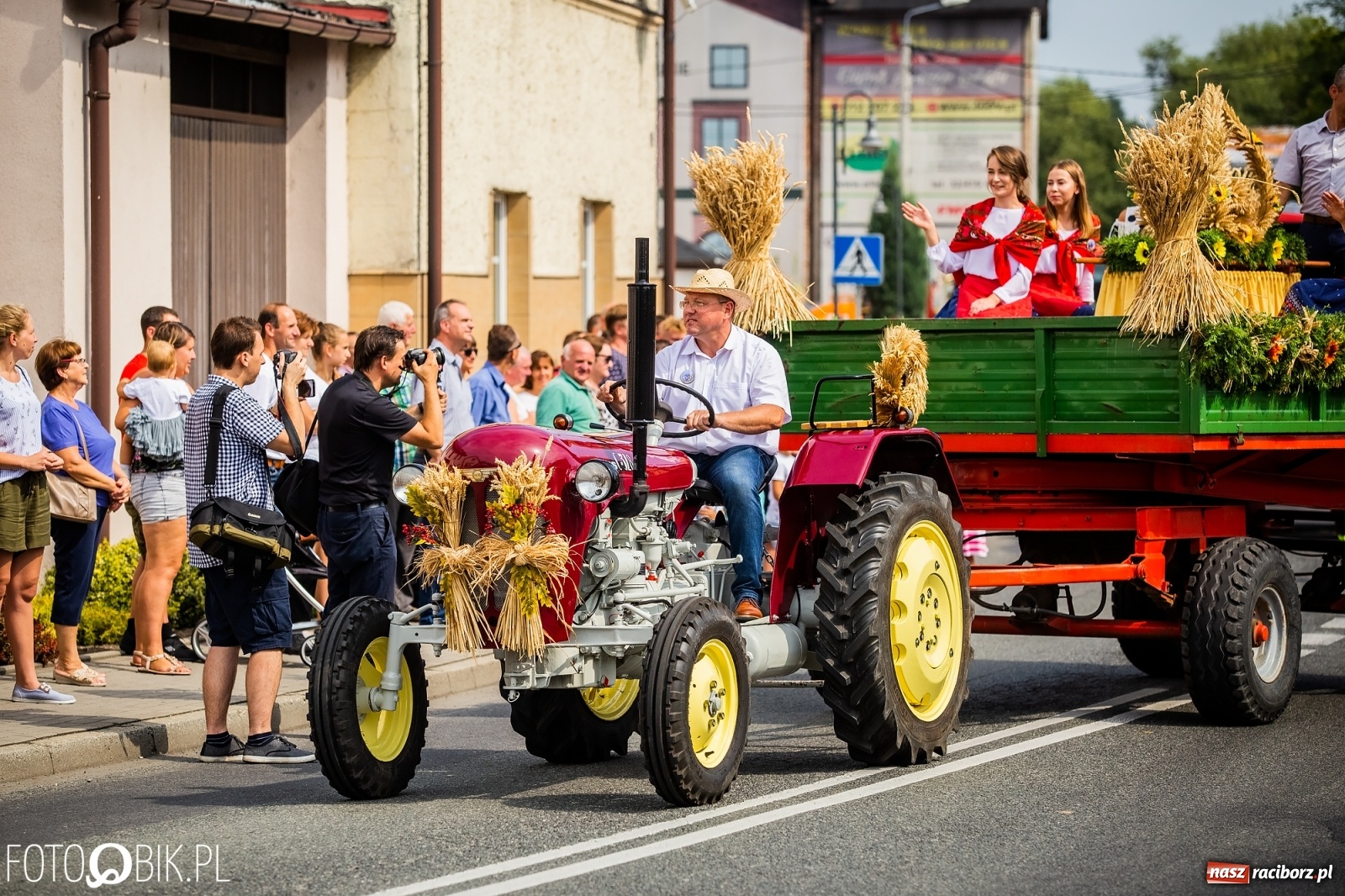 Zdjęcie w galerii na portalu naszraciborz.pl: Dożynki w Pietrowicach z lotu ptaka [WIDEO]  wiadomości z regionu