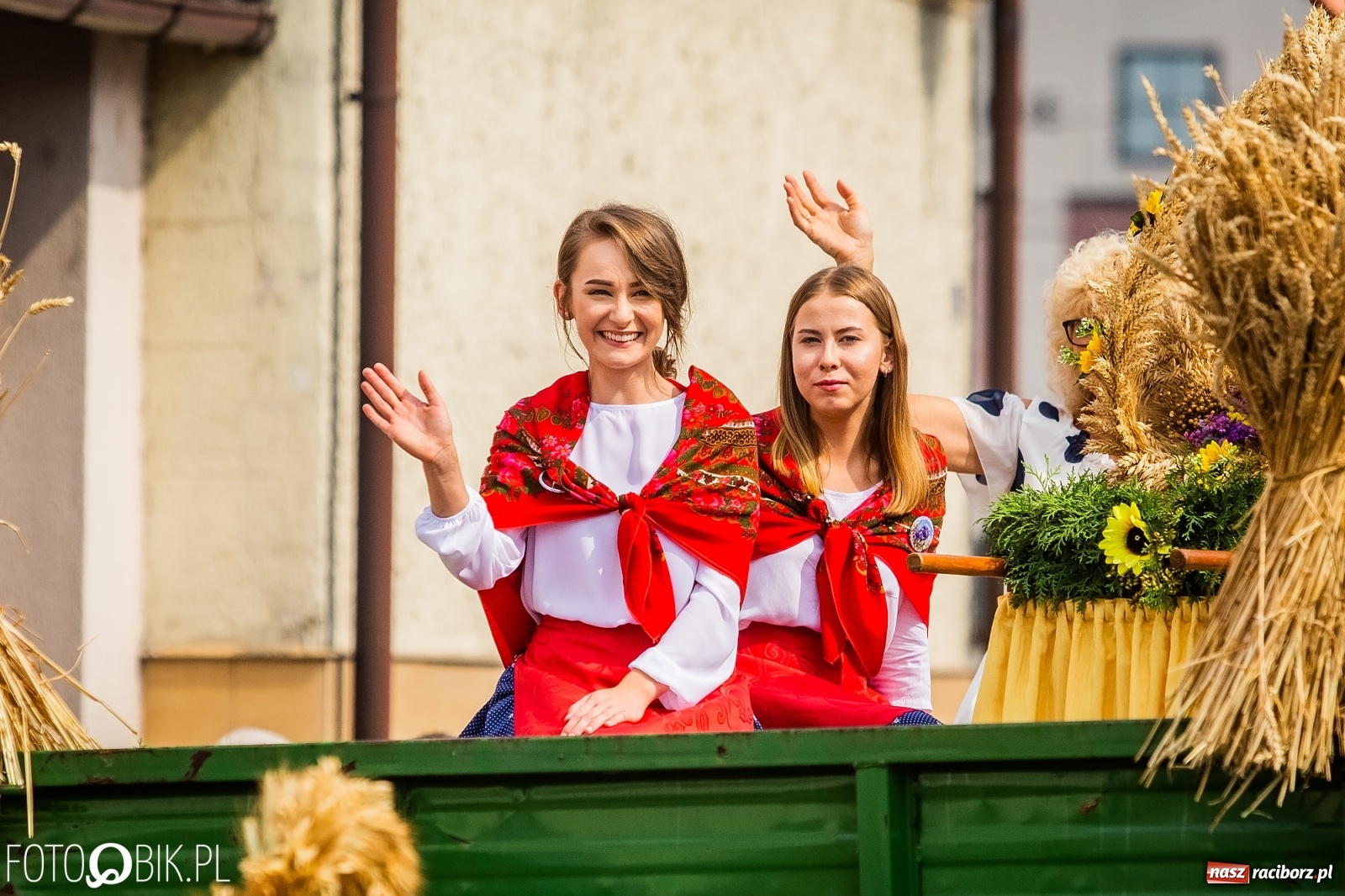Zdjęcie w galerii na portalu naszraciborz.pl: Dożynki w Pietrowicach z lotu ptaka [WIDEO]  wiadomości z regionu