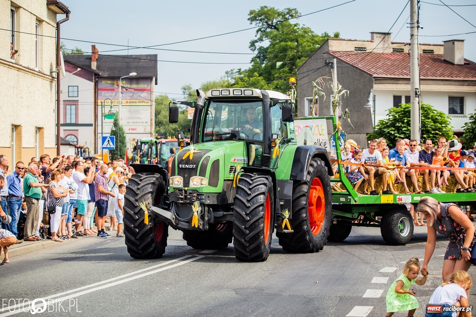 Zdjęcie w galerii na portalu naszraciborz.pl: Dożynki w Pietrowicach z lotu ptaka [WIDEO]  wiadomości z regionu